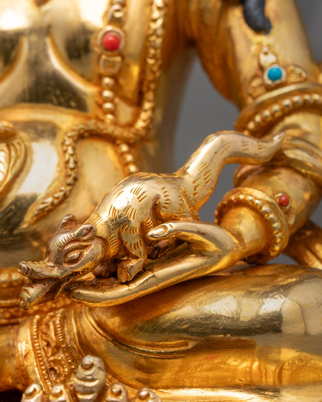 Traditional Dzambhala Sculpture | Ancient Tibetan Wealth Protector