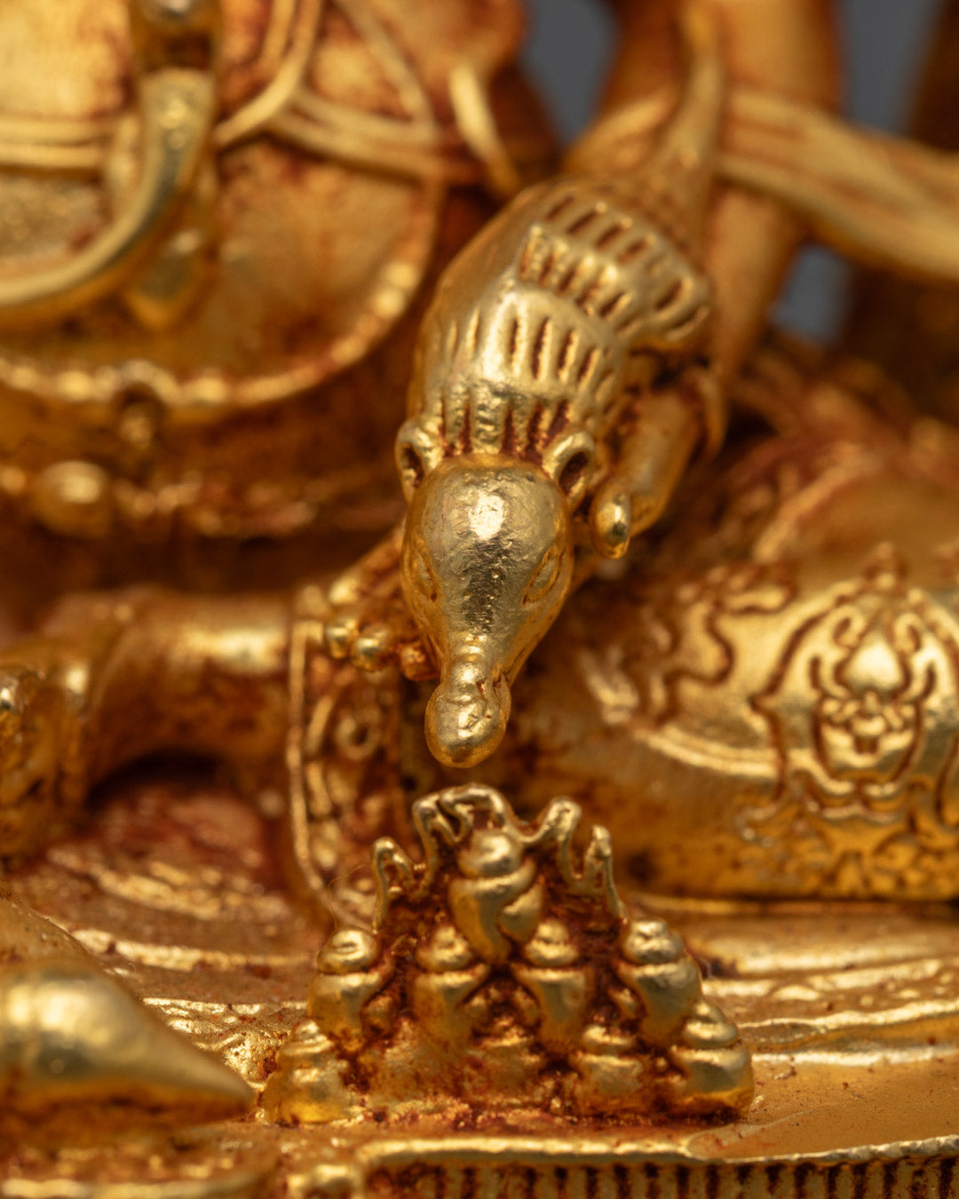 Buddhist Dzambhala Statue | The Tibetan God of Wealth