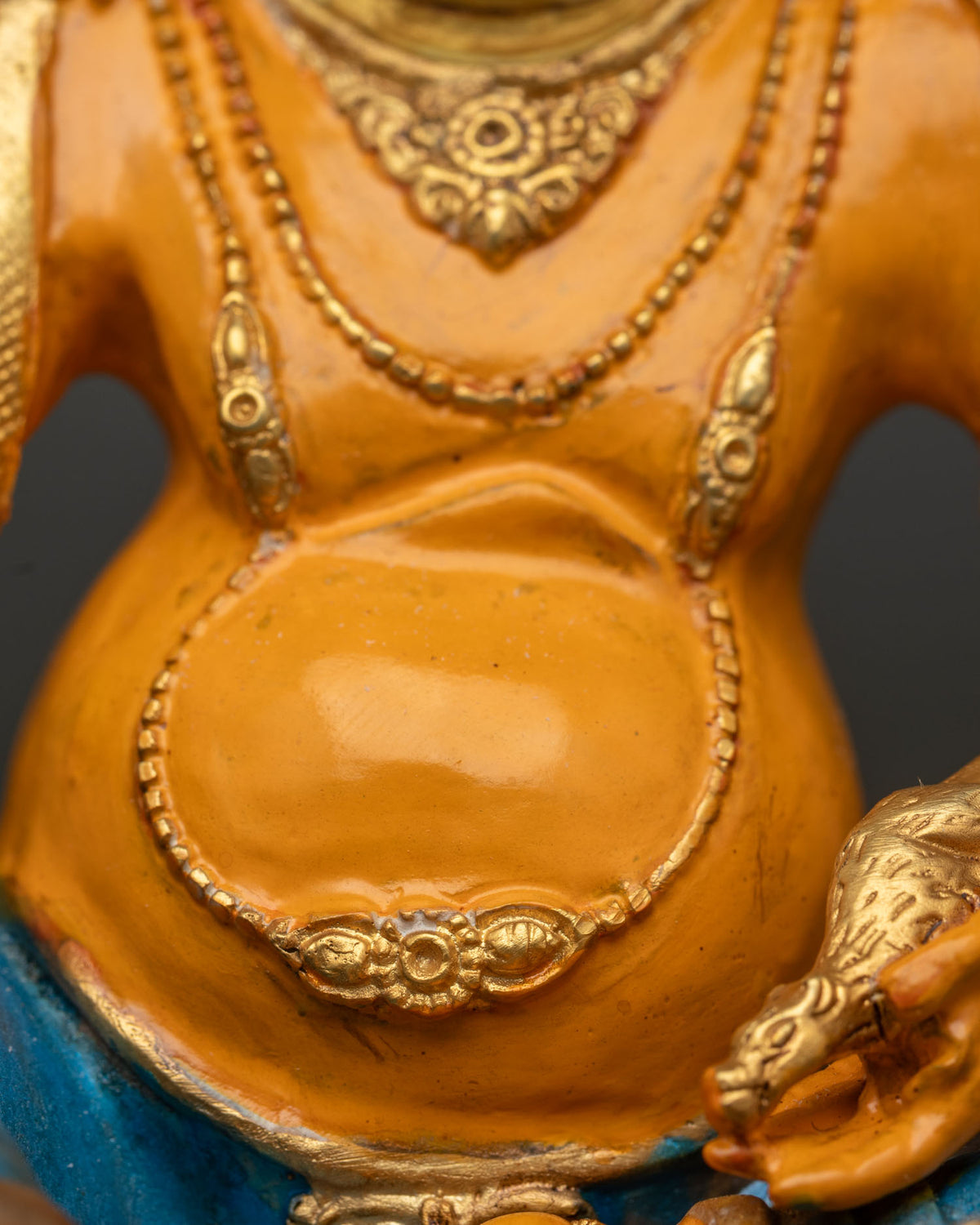 Dzambhala Statue | Sacred Figure of Abundance and Generosity