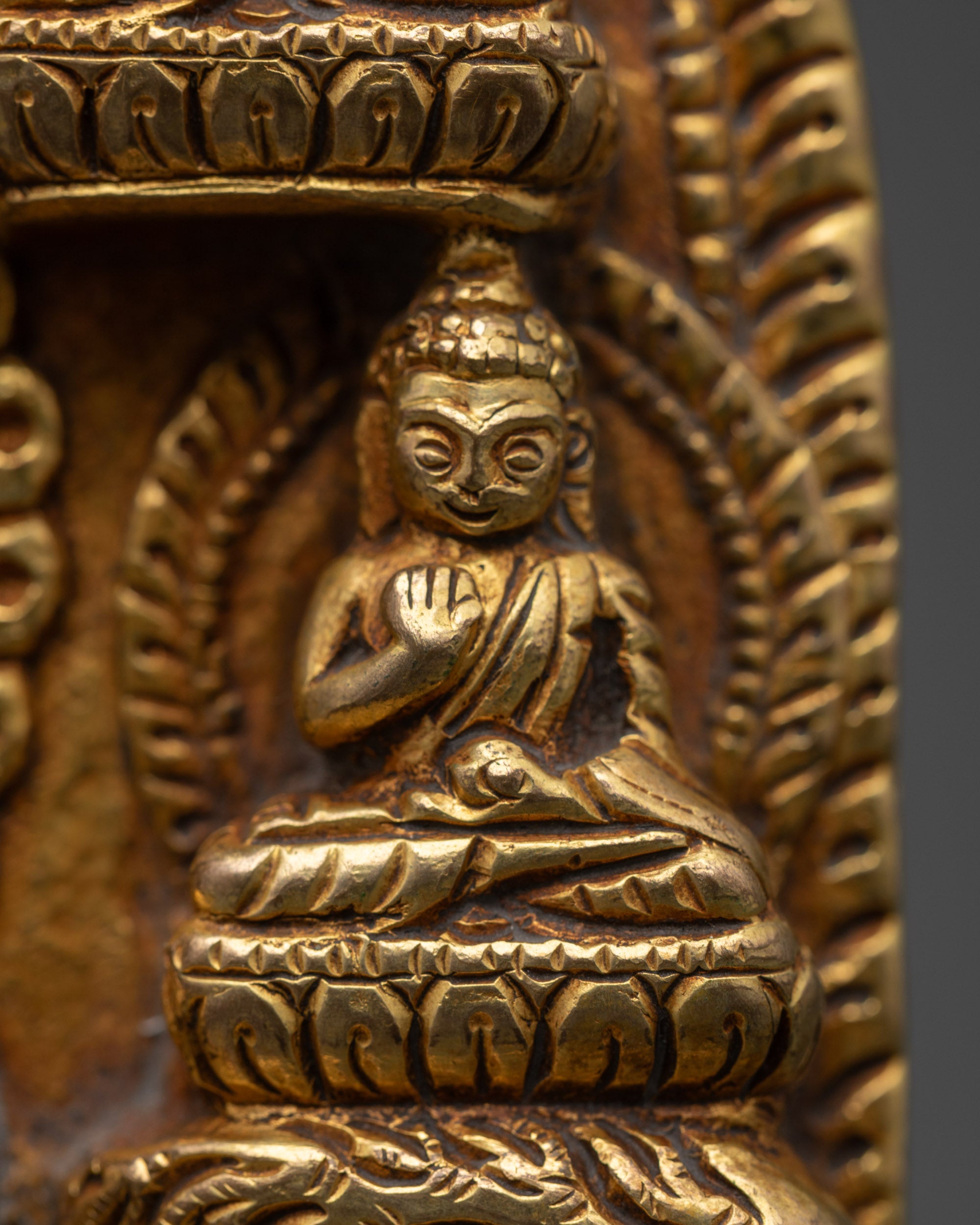 Seated Shakyamuni Buddha – Copper Altar and Meditation Statue