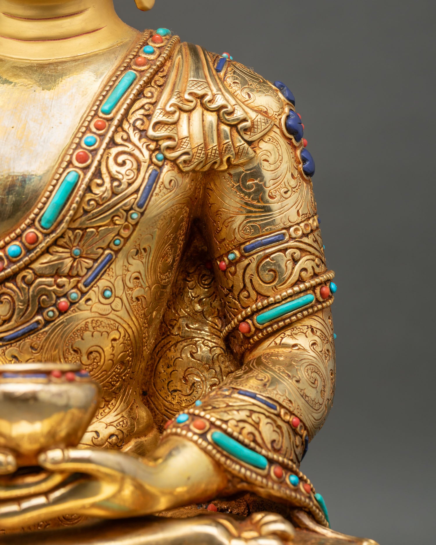 Amitabha Buddha Statue – Enhance Your Meditation Practice