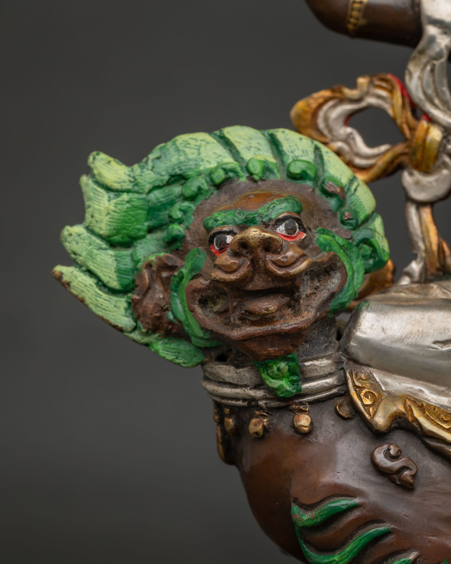 Tashi Tsheringma Statue – Embodying Longevity and Spiritual Strength