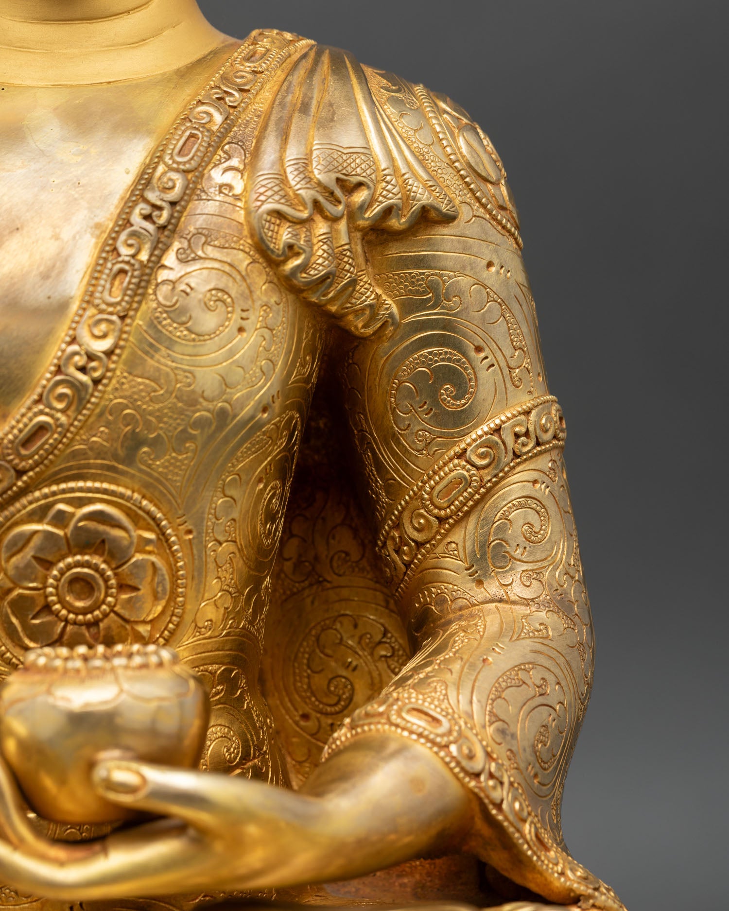 Buddha Shakyamuni – Handcrafted Copper Buddhist Sculpture