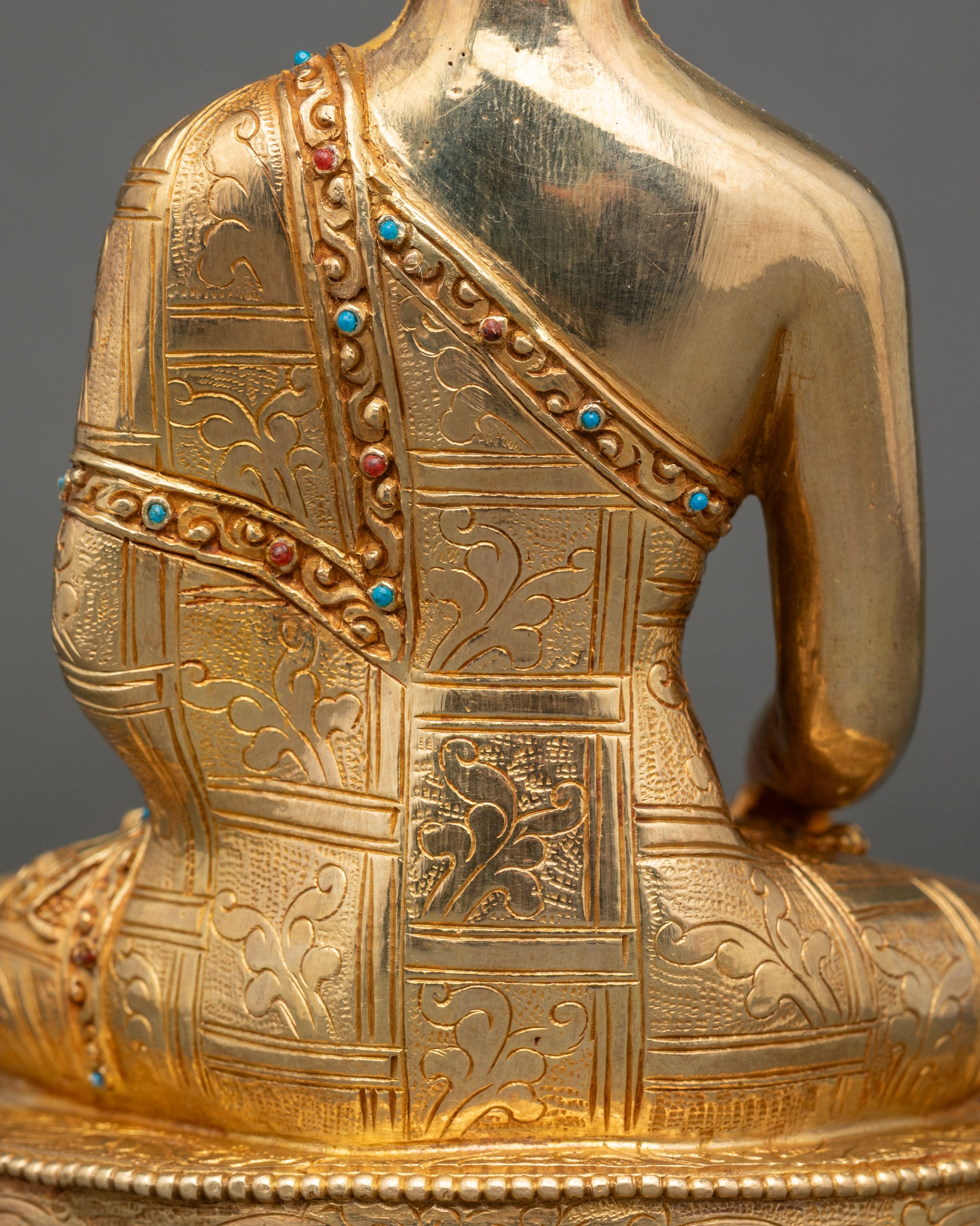 Shakyamuni Buddha Statue – Symbol of Wisdom and Inner Clarity