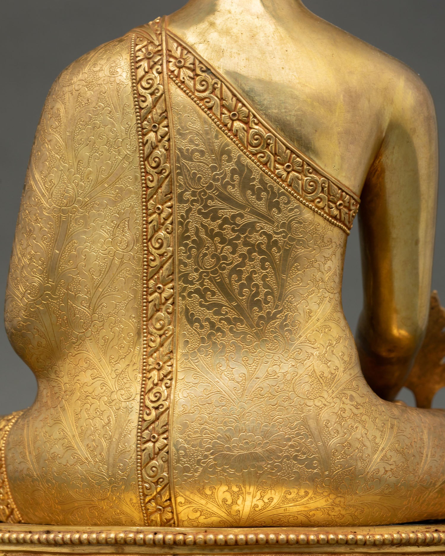 Premium Bhaisajyaguru Statue | Spiritual Healing Sculpture