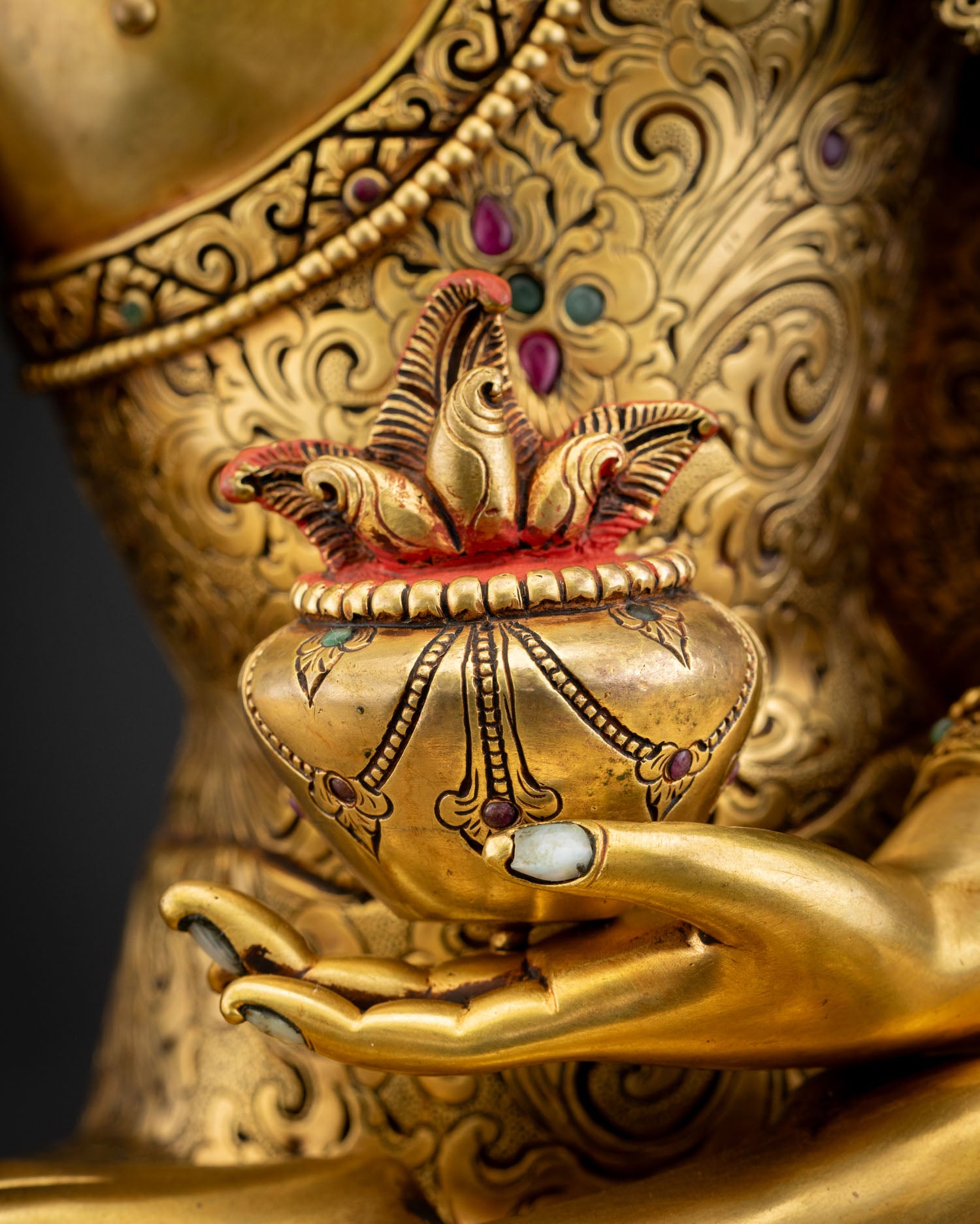 Medicine Buddha Statue – Divine Healer of Body and Mind