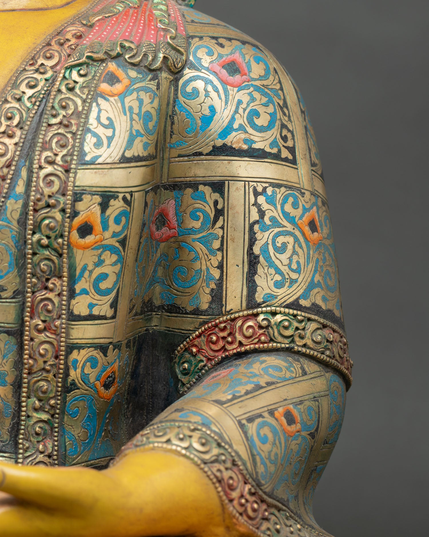 Hand-Painted Shakyamuni Buddha Statue | Buddhist Art