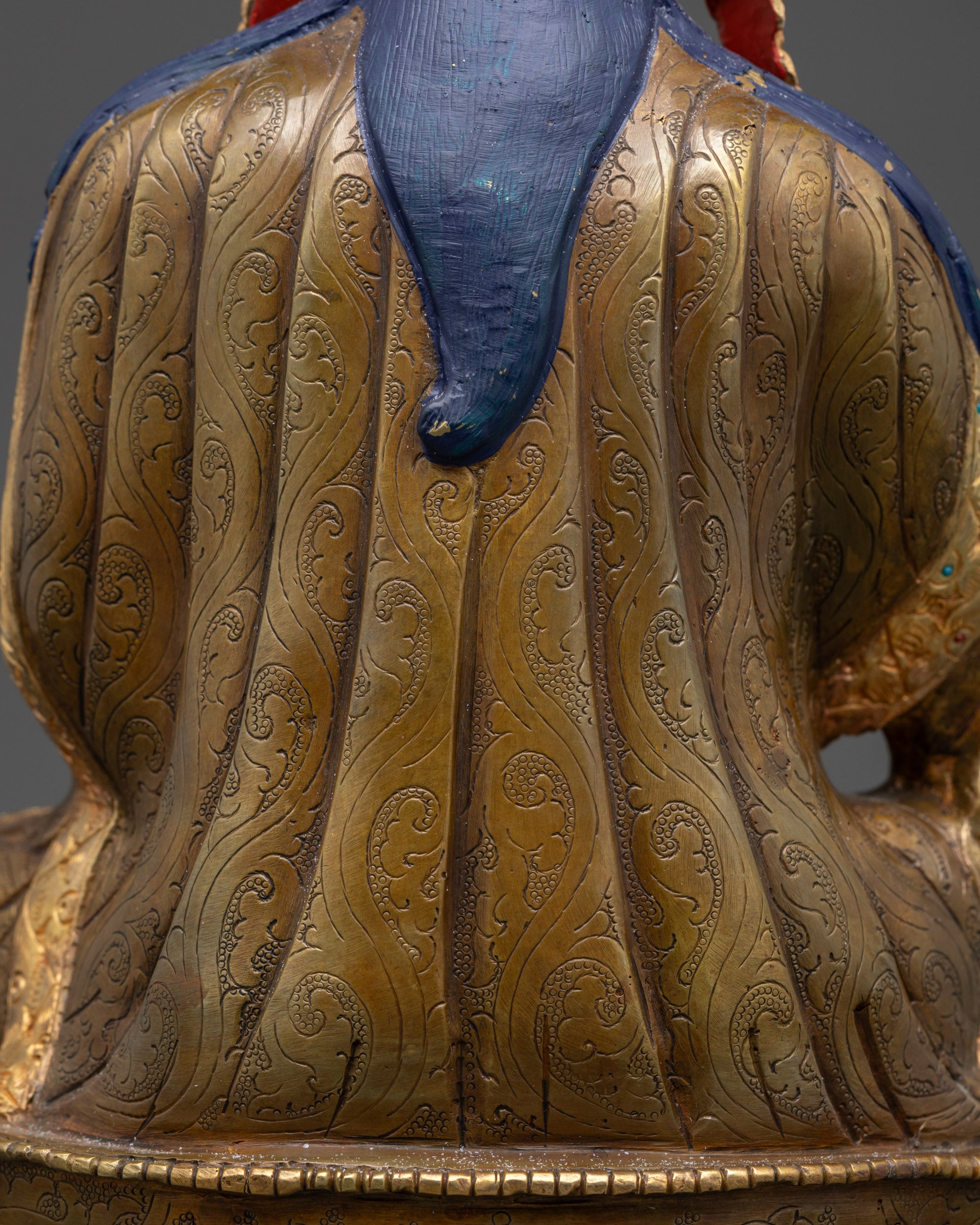 Guru Rinpoche Statue