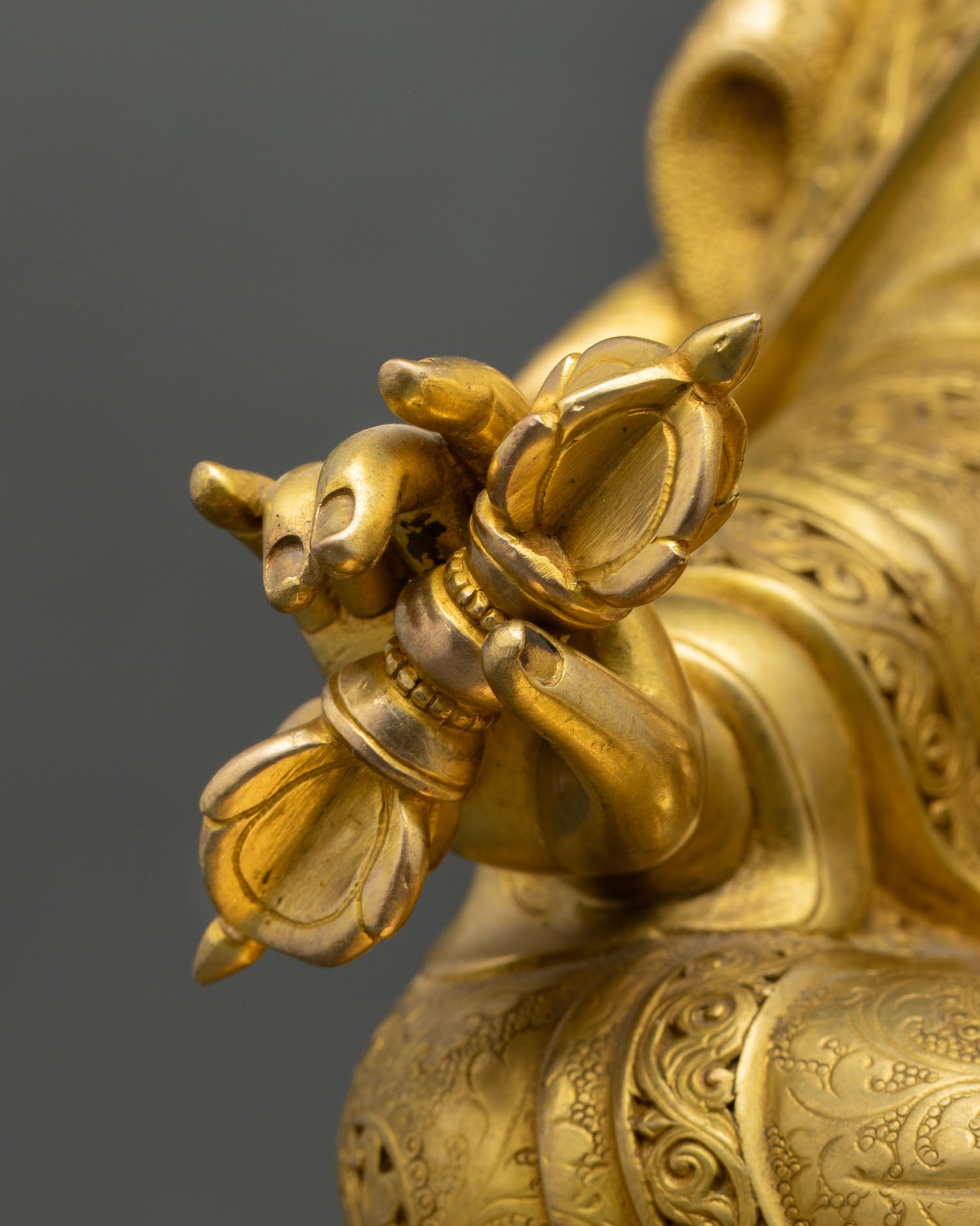 Traditional Guru Rinpoche Statue – Himalayan Buddhist Art