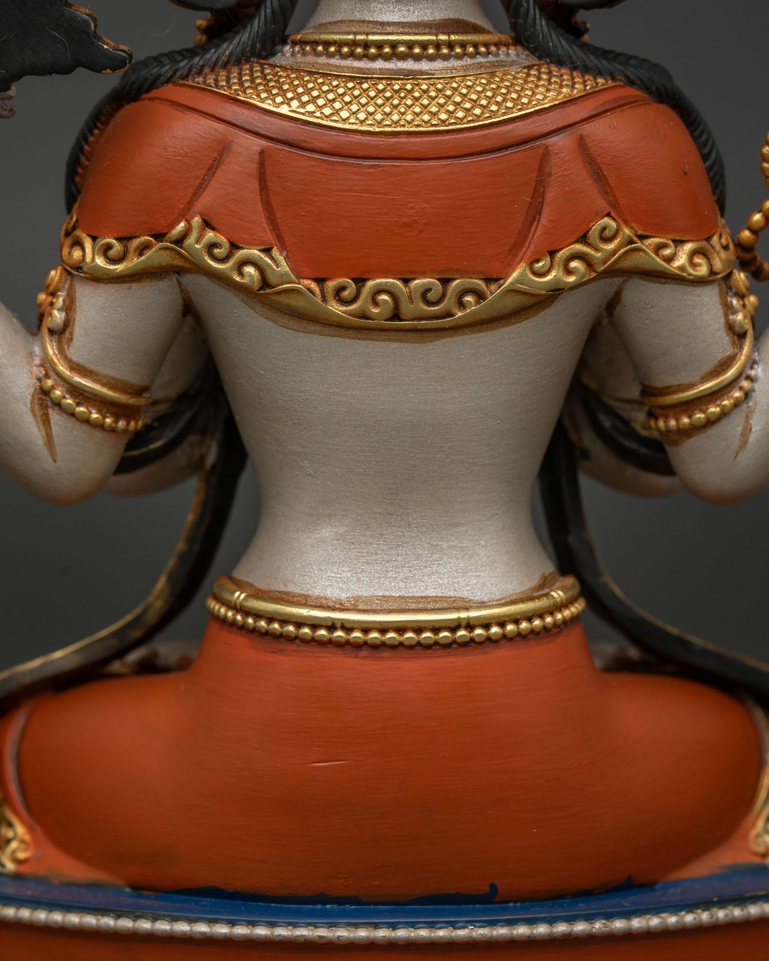 Chenrezig Statue – Four-Armed Compassionate Bodhisattva Sculpture
