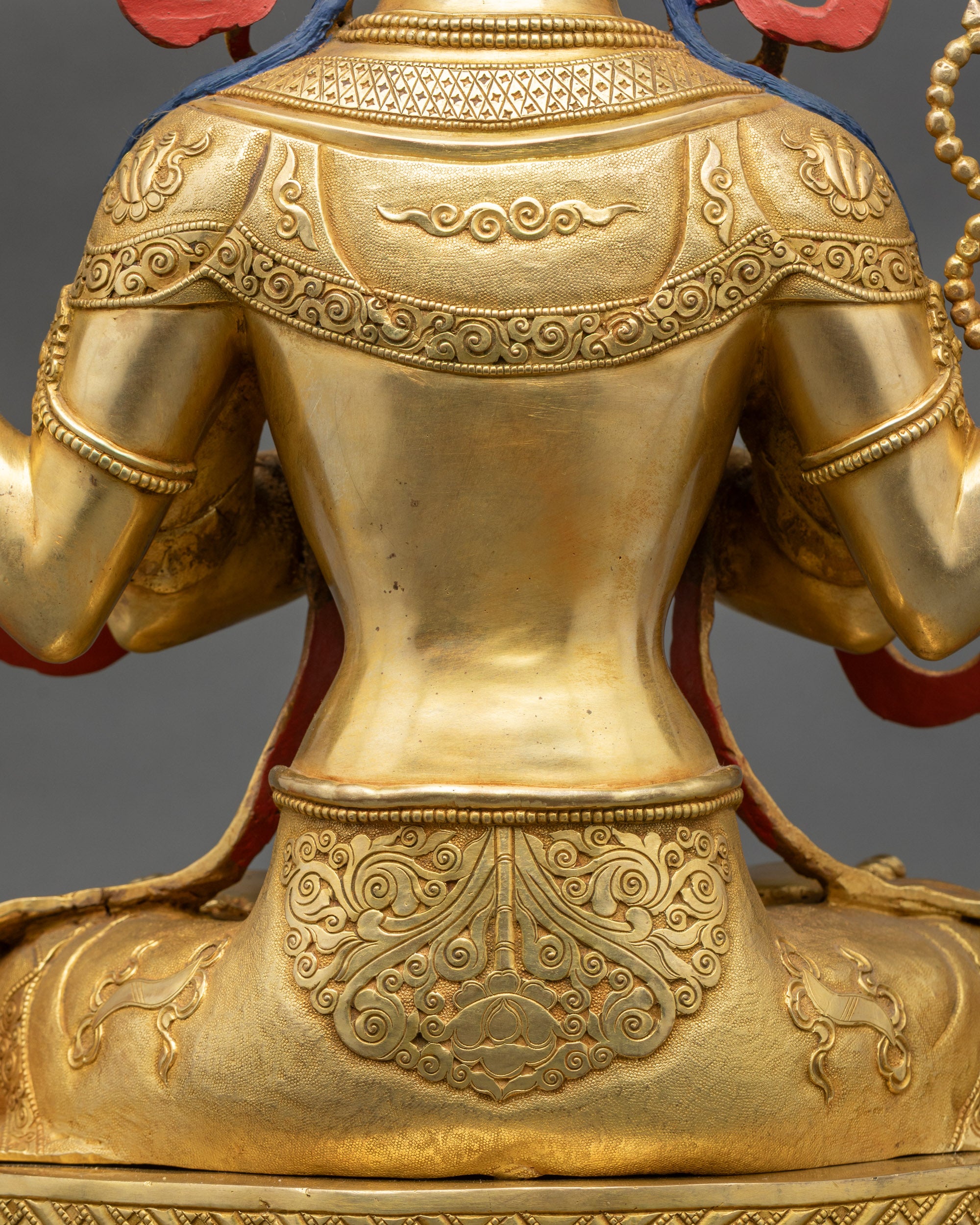 Divine Four-Armed Chenrezig Statue for Spiritual Growth