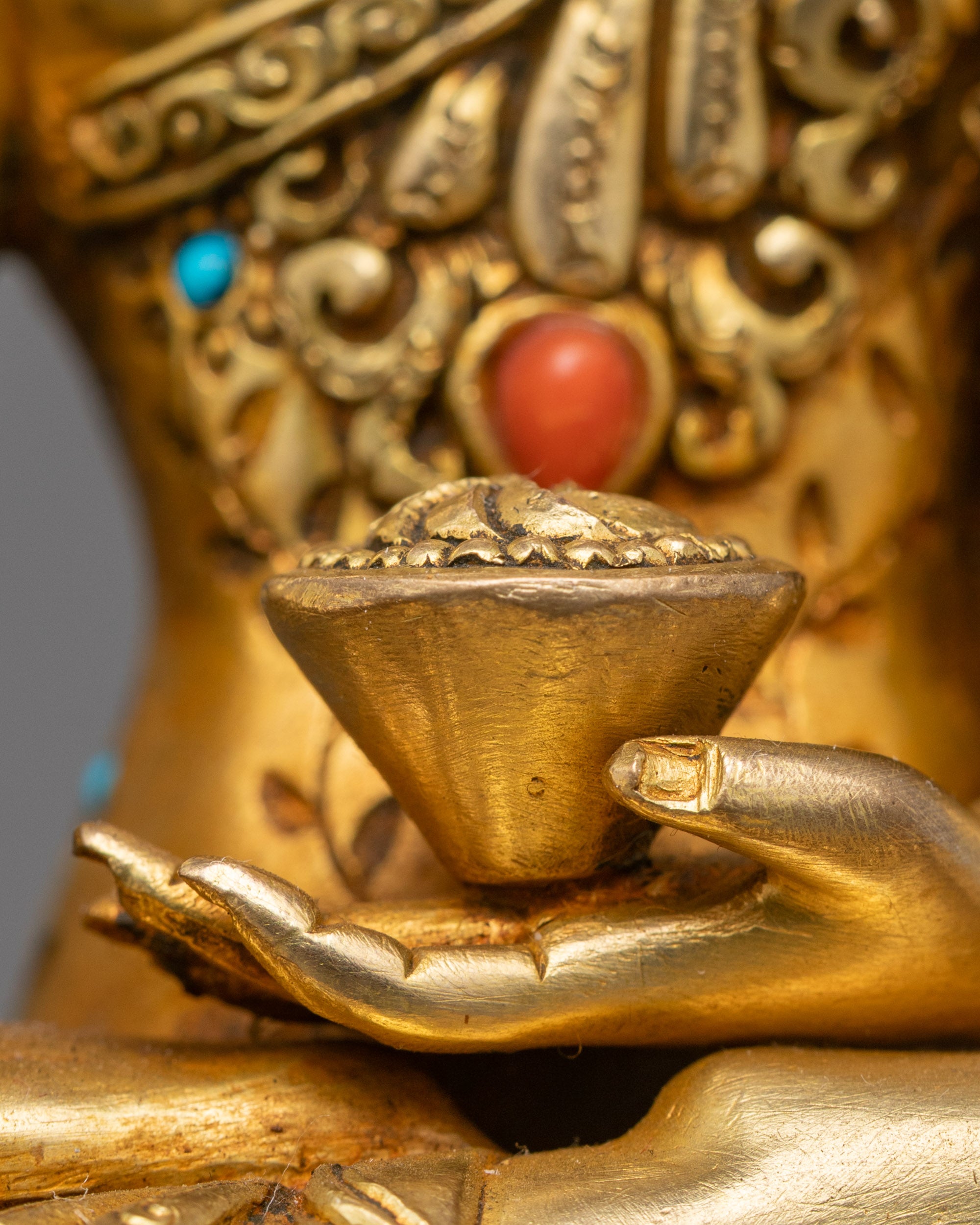 Shakyamuni Buddha Statue with Throne | Embodiment of Enlightenment