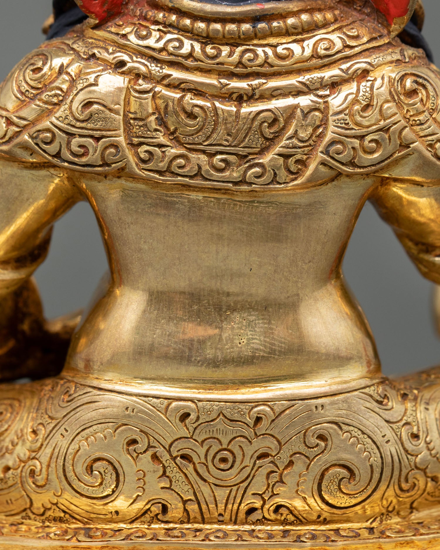 Dzambhala Statue – Symbol of Prosperity and Good Fortune