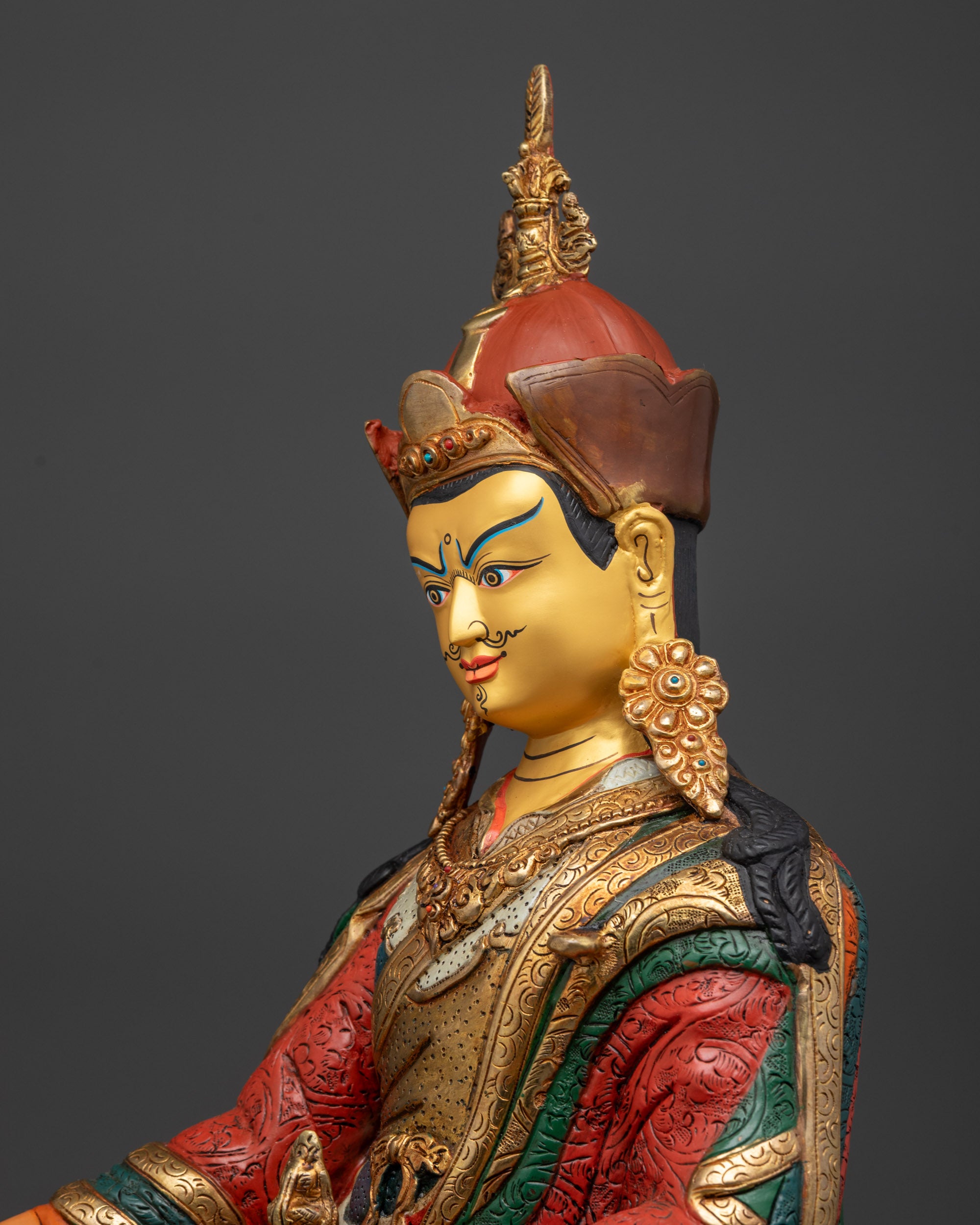 Guru Rinpoche Statue