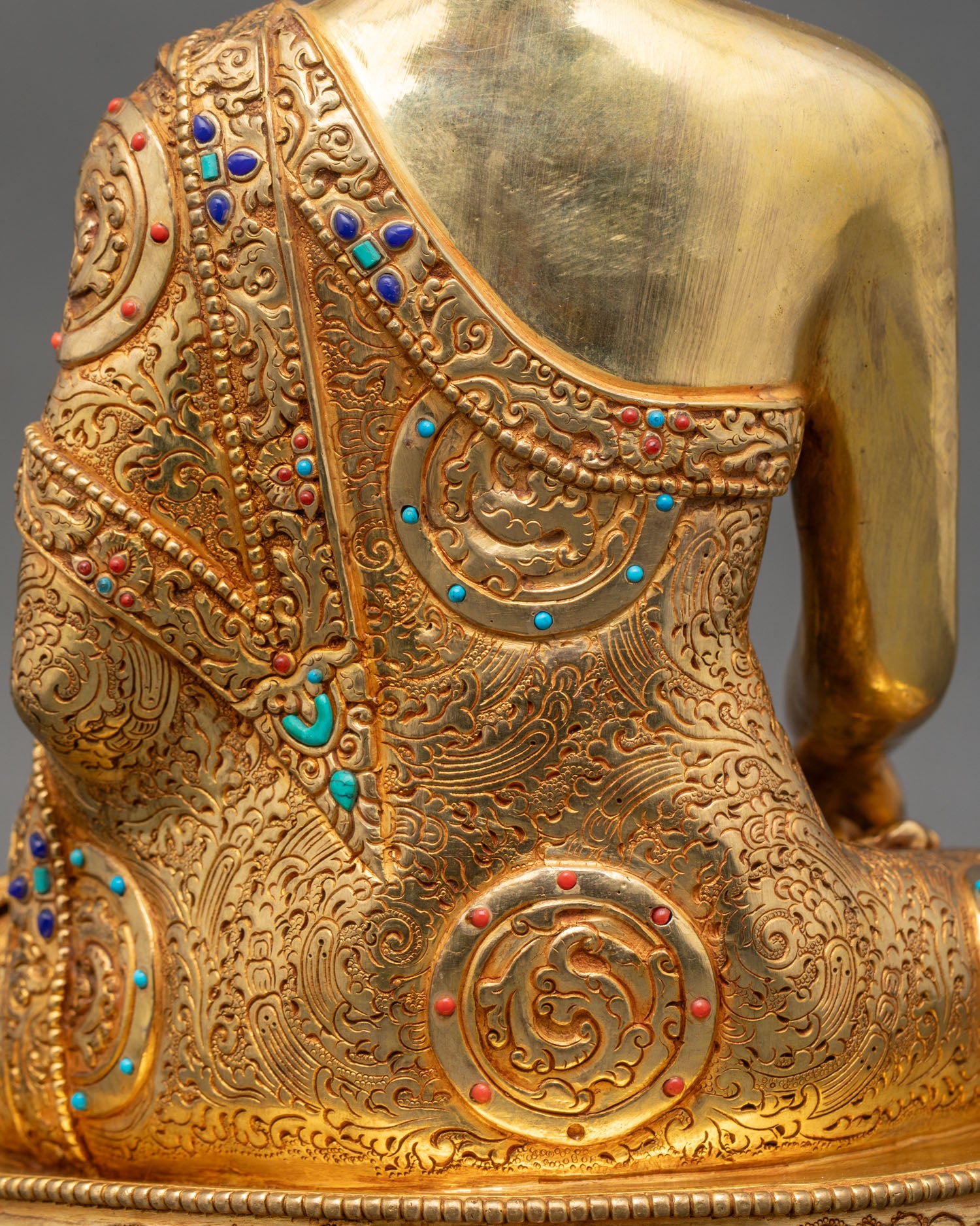 Buddha Shakyamuni Statue – Handcrafted Sacred Home Decor