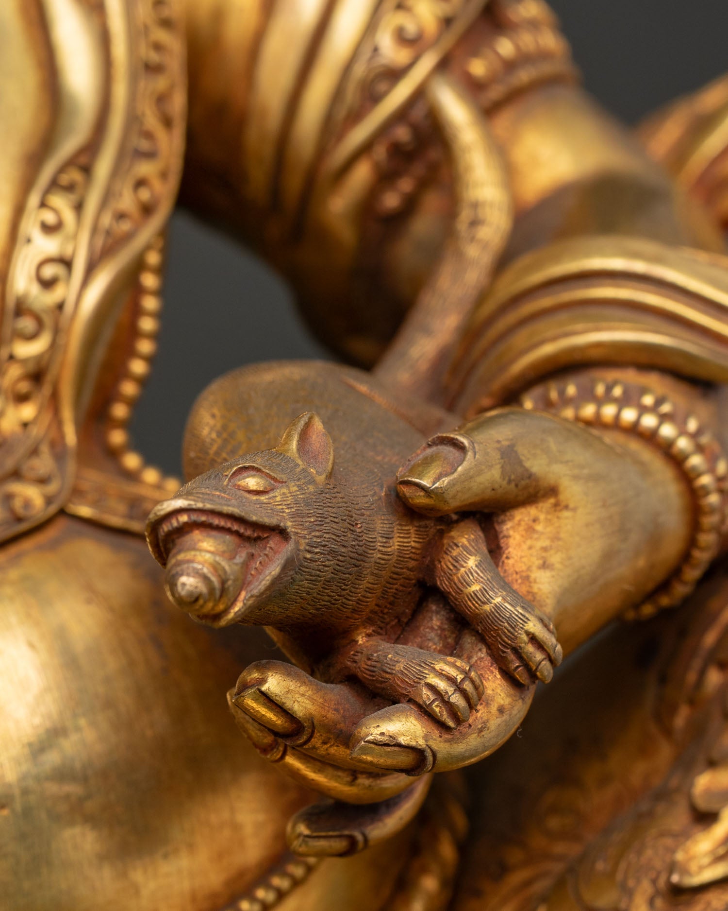 Nmotoshe Statue
