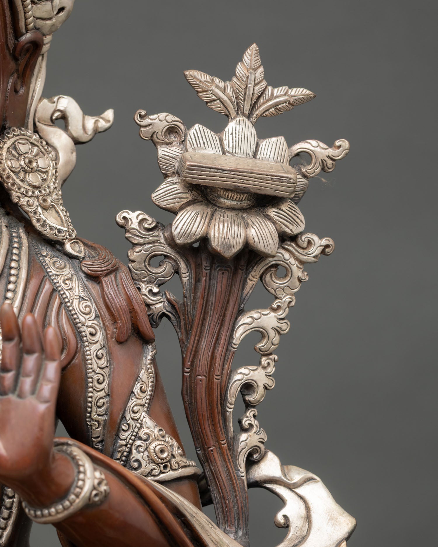 Exquisite Manjushree Sculpture – Traditional Newari Craftsmanship