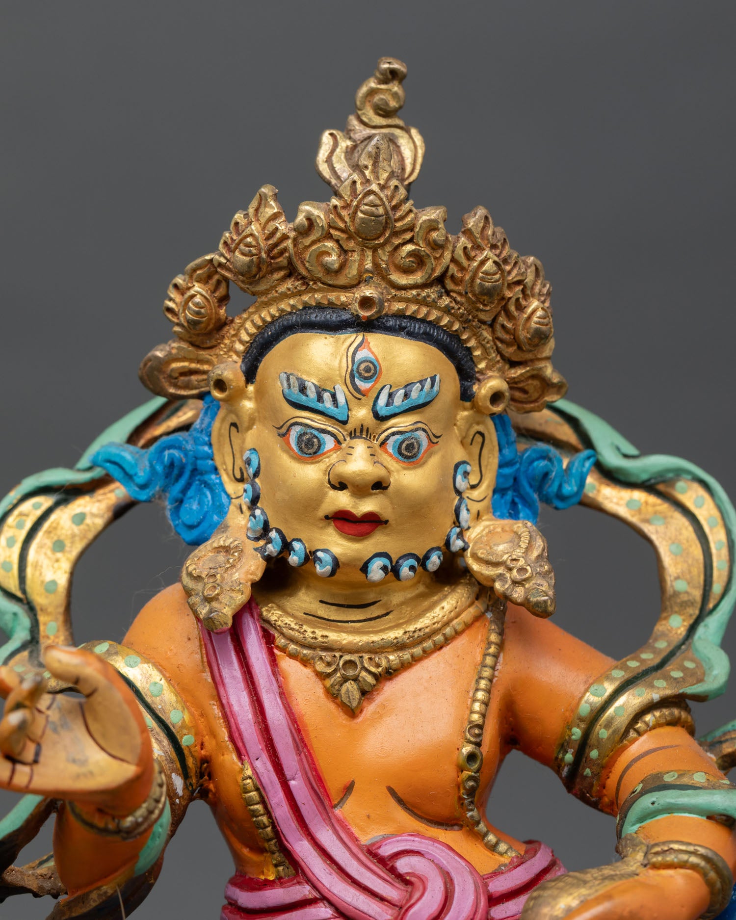 Nmotoshe Statue