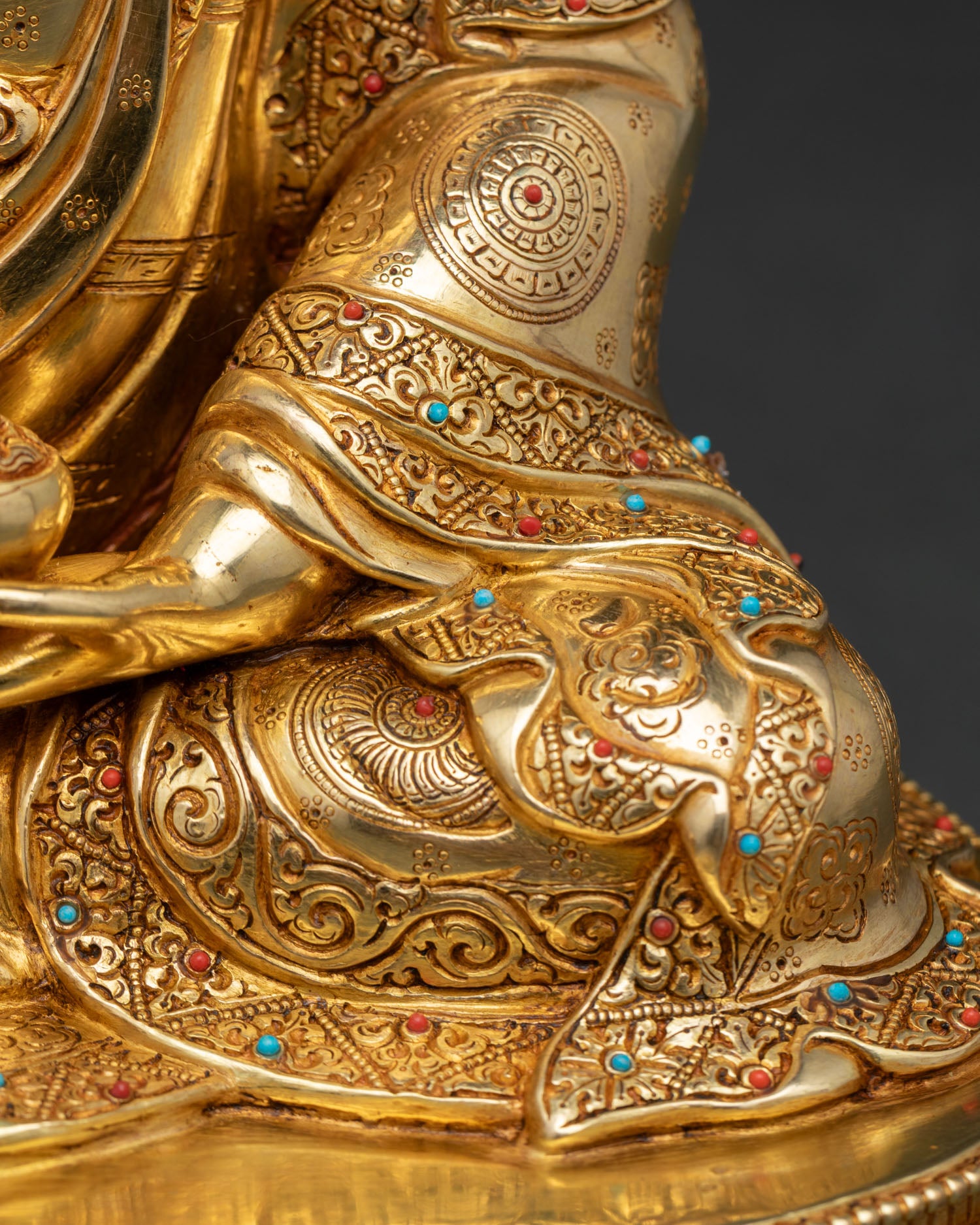 Guru Rinpoche Statue | Tibetan Vajrayana Buddhist Master