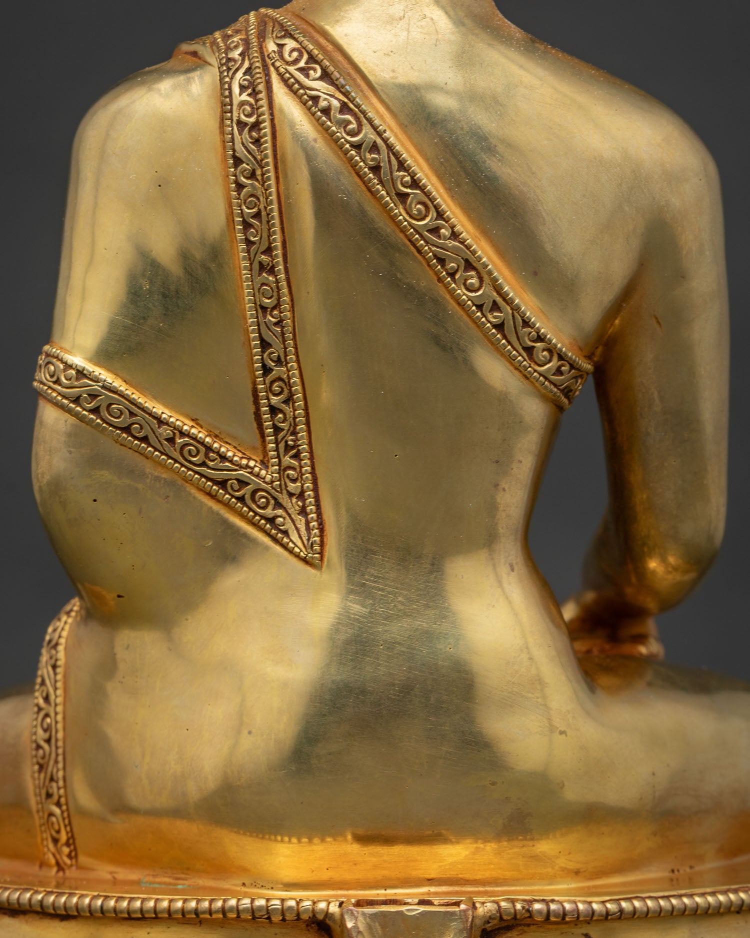 Buddha Shakyamuni Statue | The Enlightened Teacher of Dharma