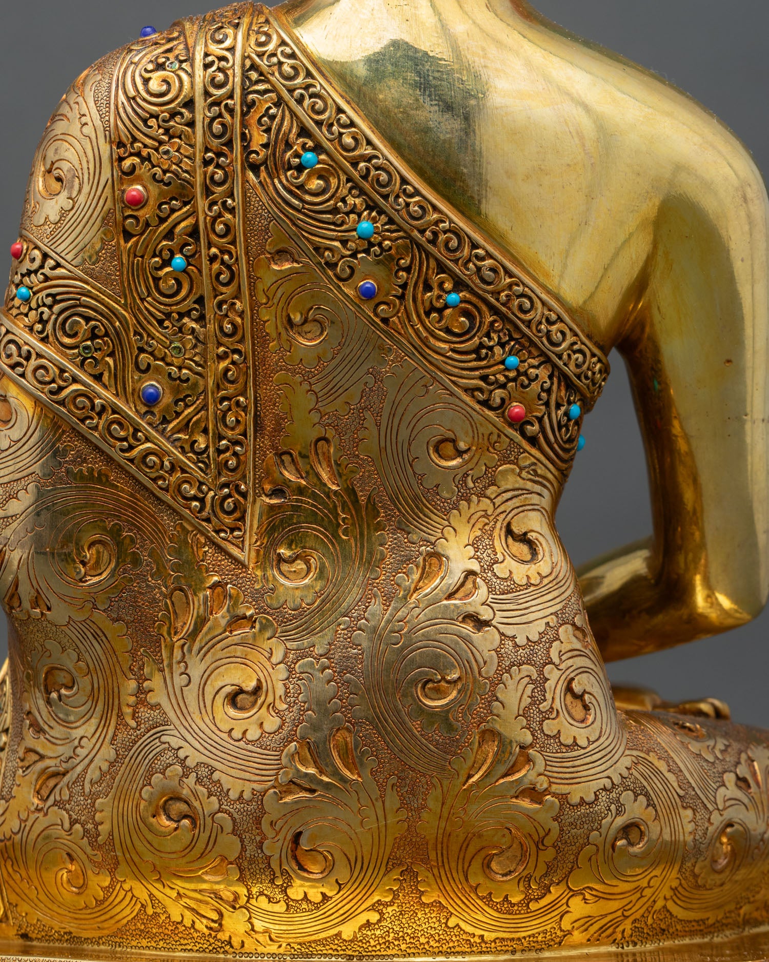 Amitabha Buddha Statue – Peaceful Meditation Sculpture