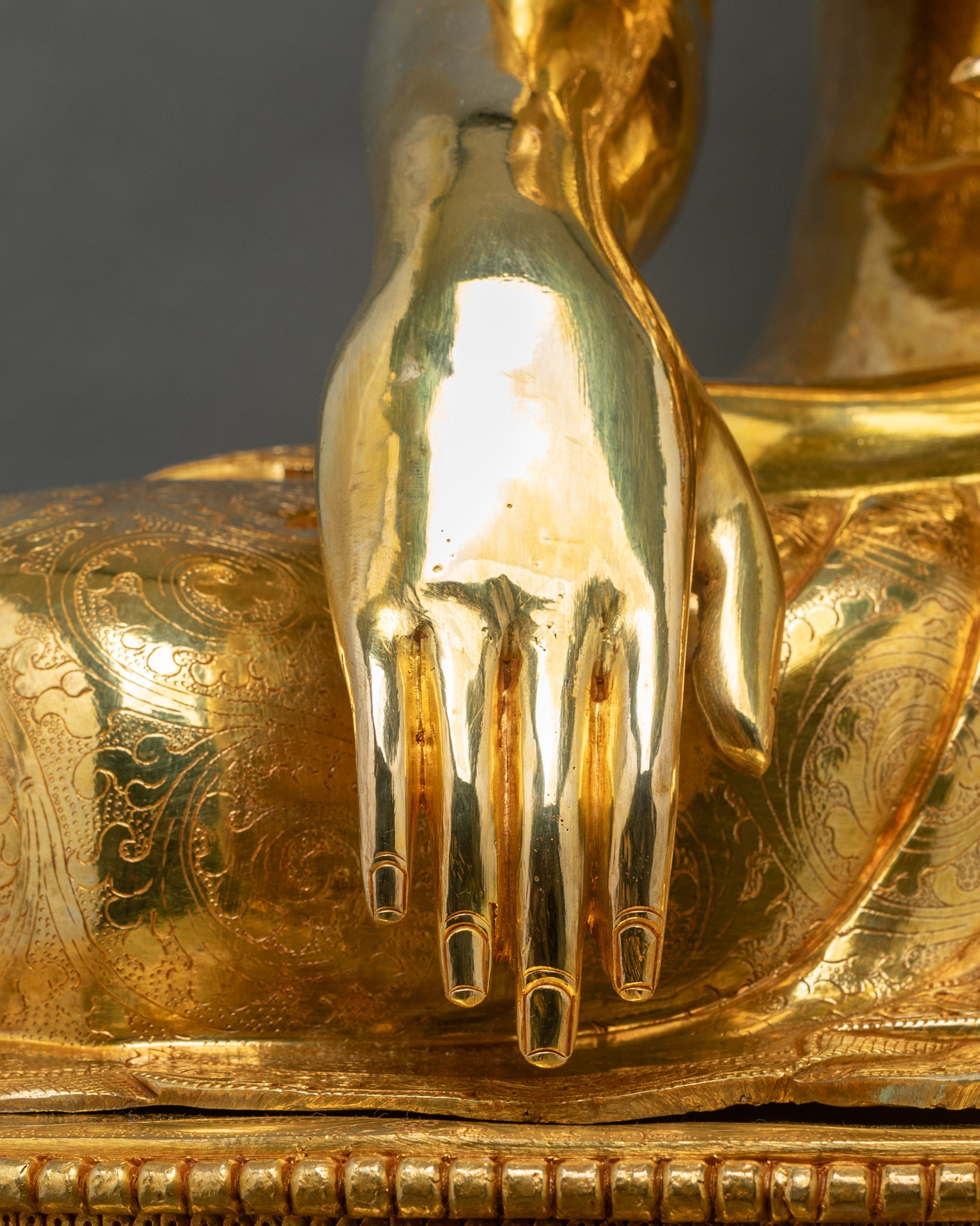 Grand Shakyamuni Buddha Statue | High Quality Buddhist Artwork