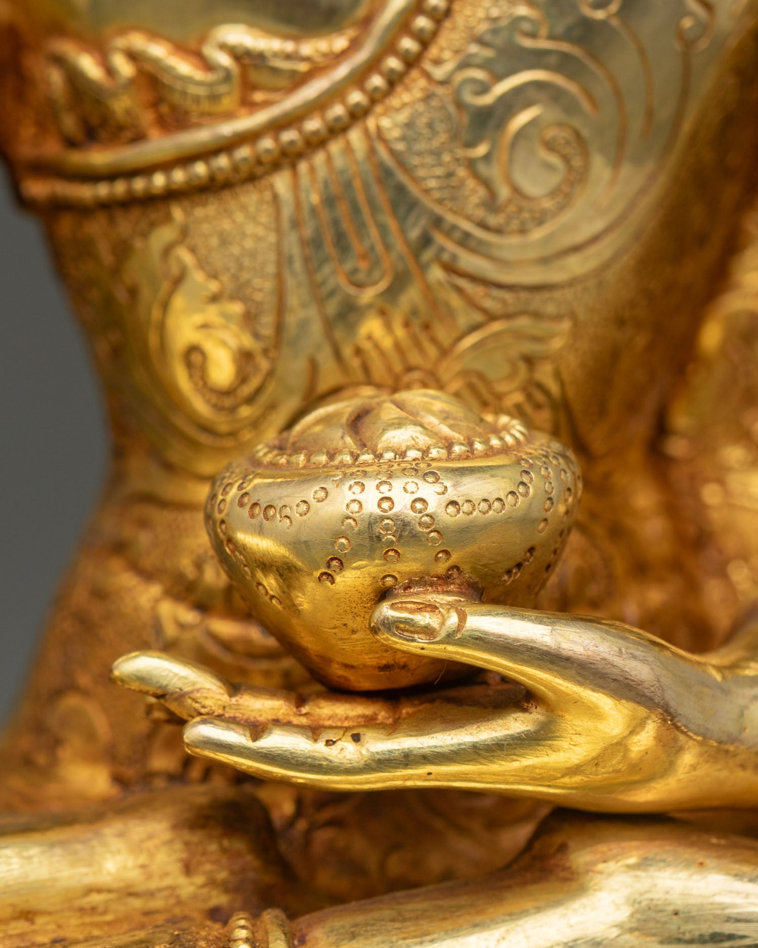 Enthroned Shakyamuni Buddha Statue | Handcrafted in Nepal