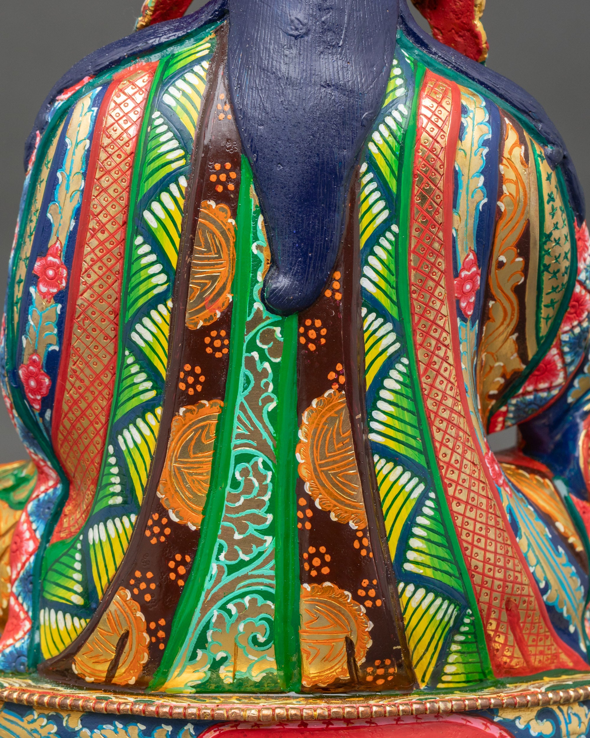 Divine Guru Rinpoche Statue – Nepalese Lotus-Born Master
