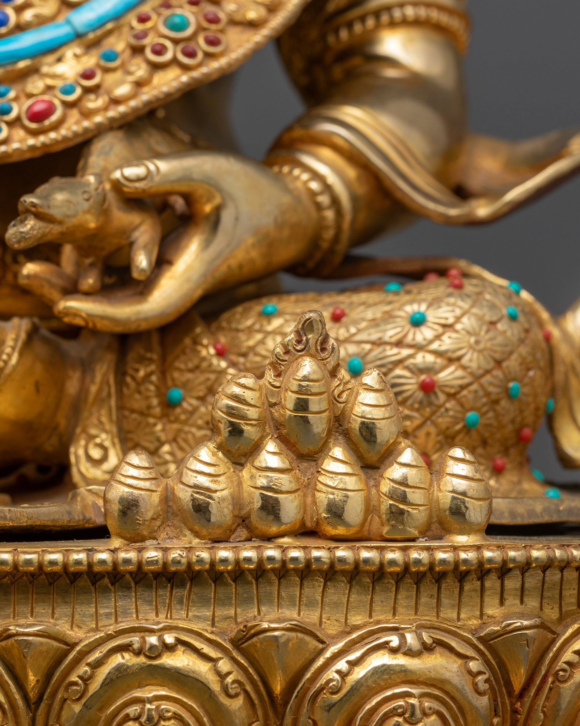Crowned Dzambhala Statue for Prosperity | Himalayan God of Wealth Art