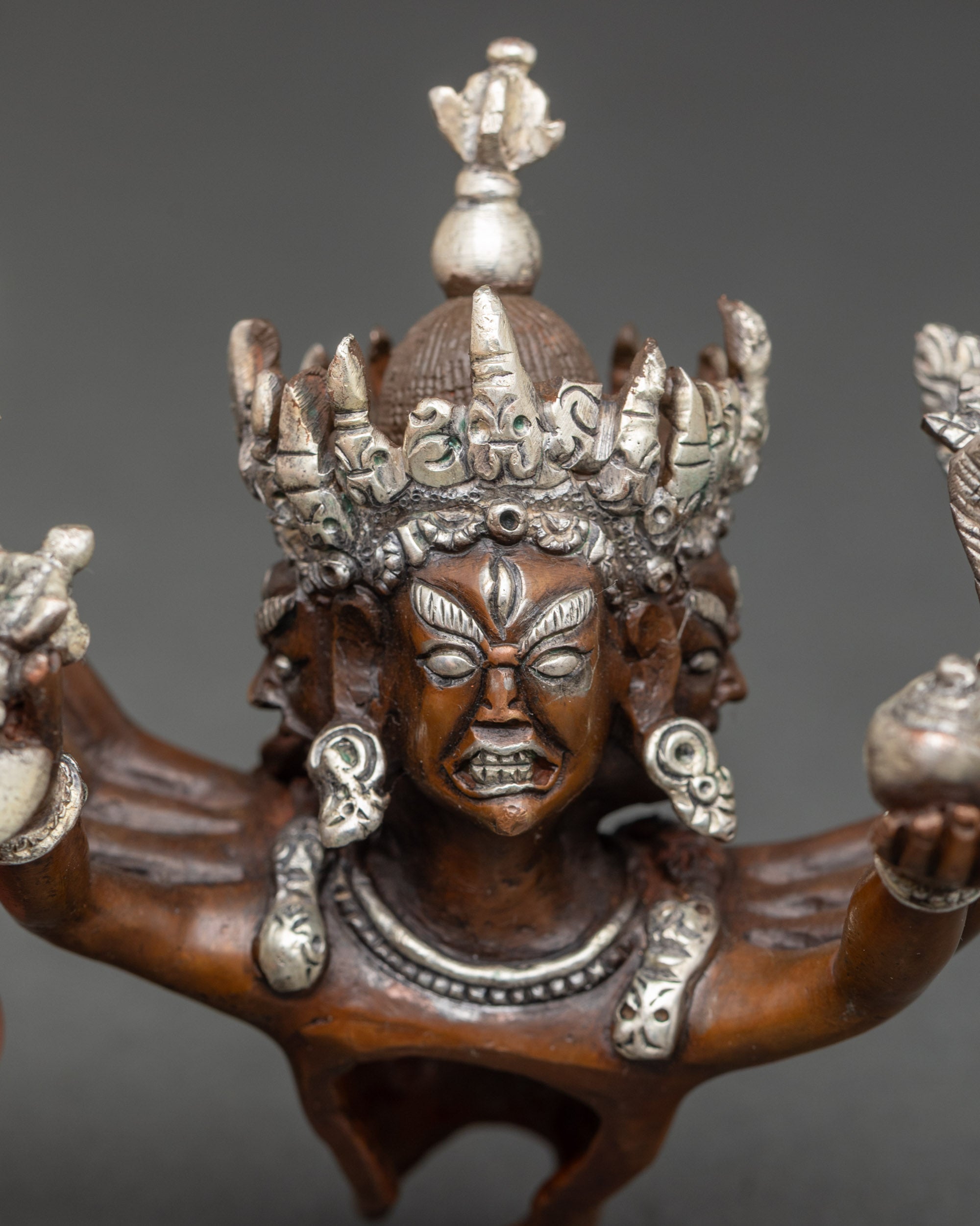 Sacred Kalachakra with Consort Statue – Lord of Time and Cosmic Energy