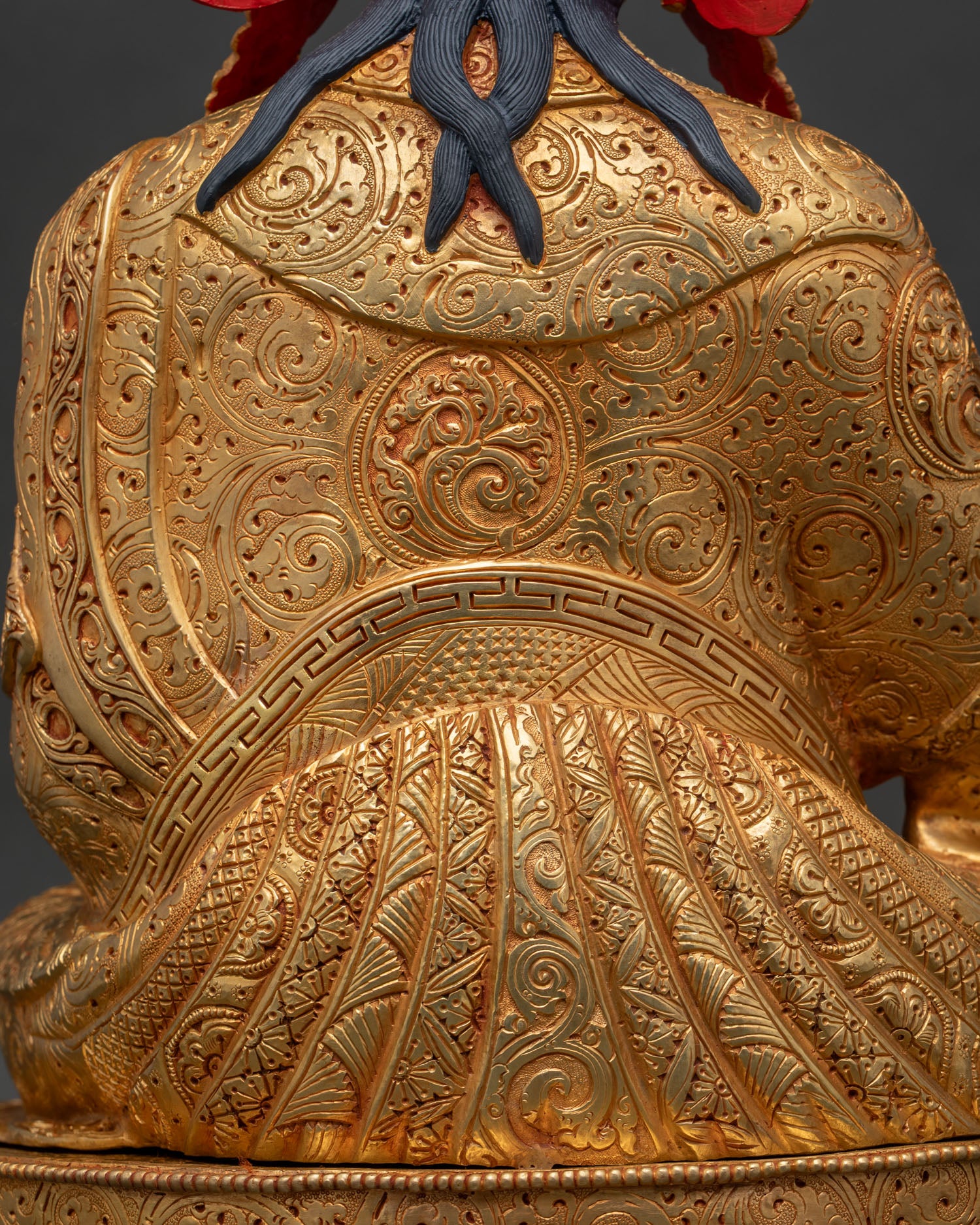 Sacred Guru Padmasambhava Statue – Handicrafted Buddhist Art
