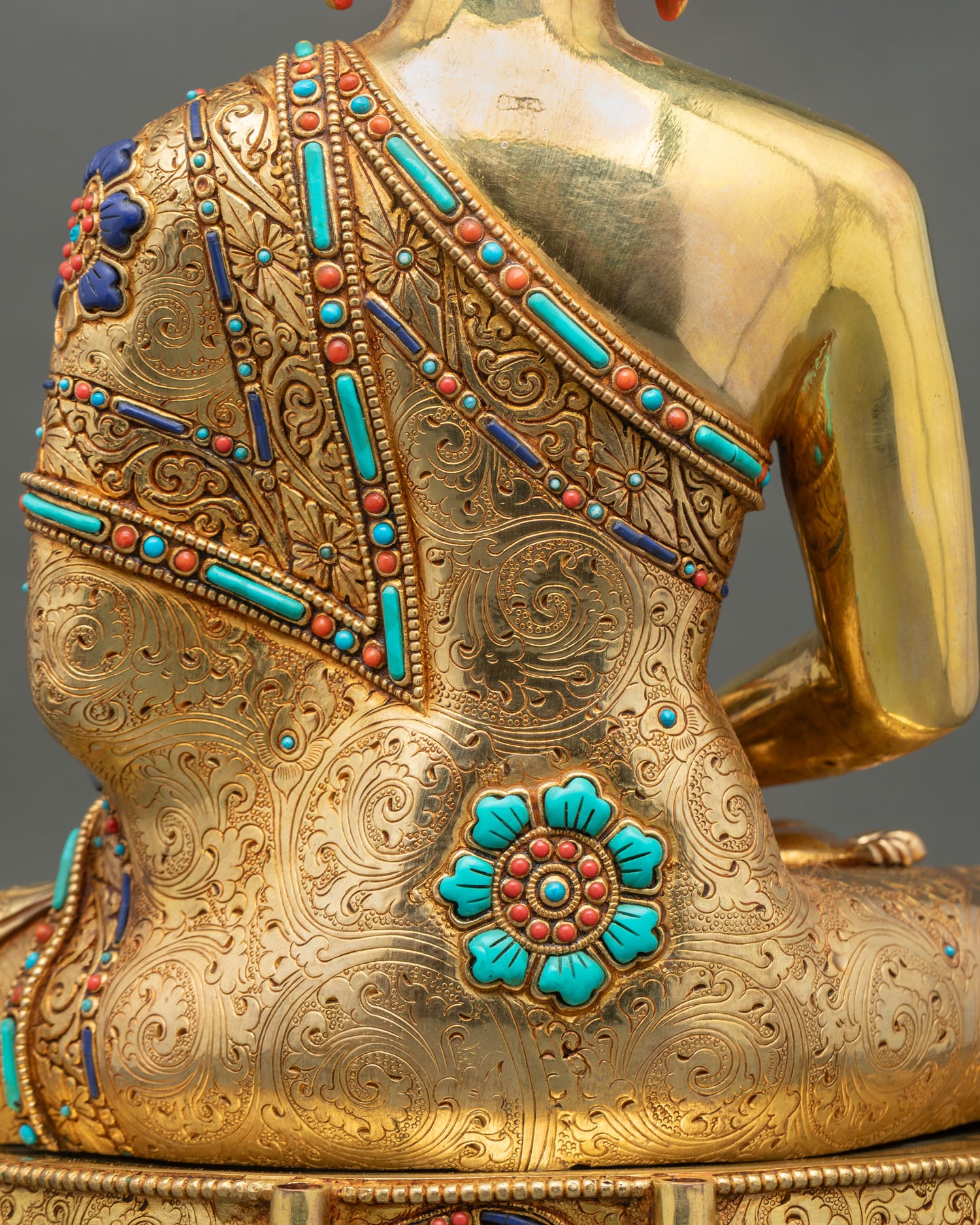Amitabha Buddha Statue – Enhance Your Meditation Practice