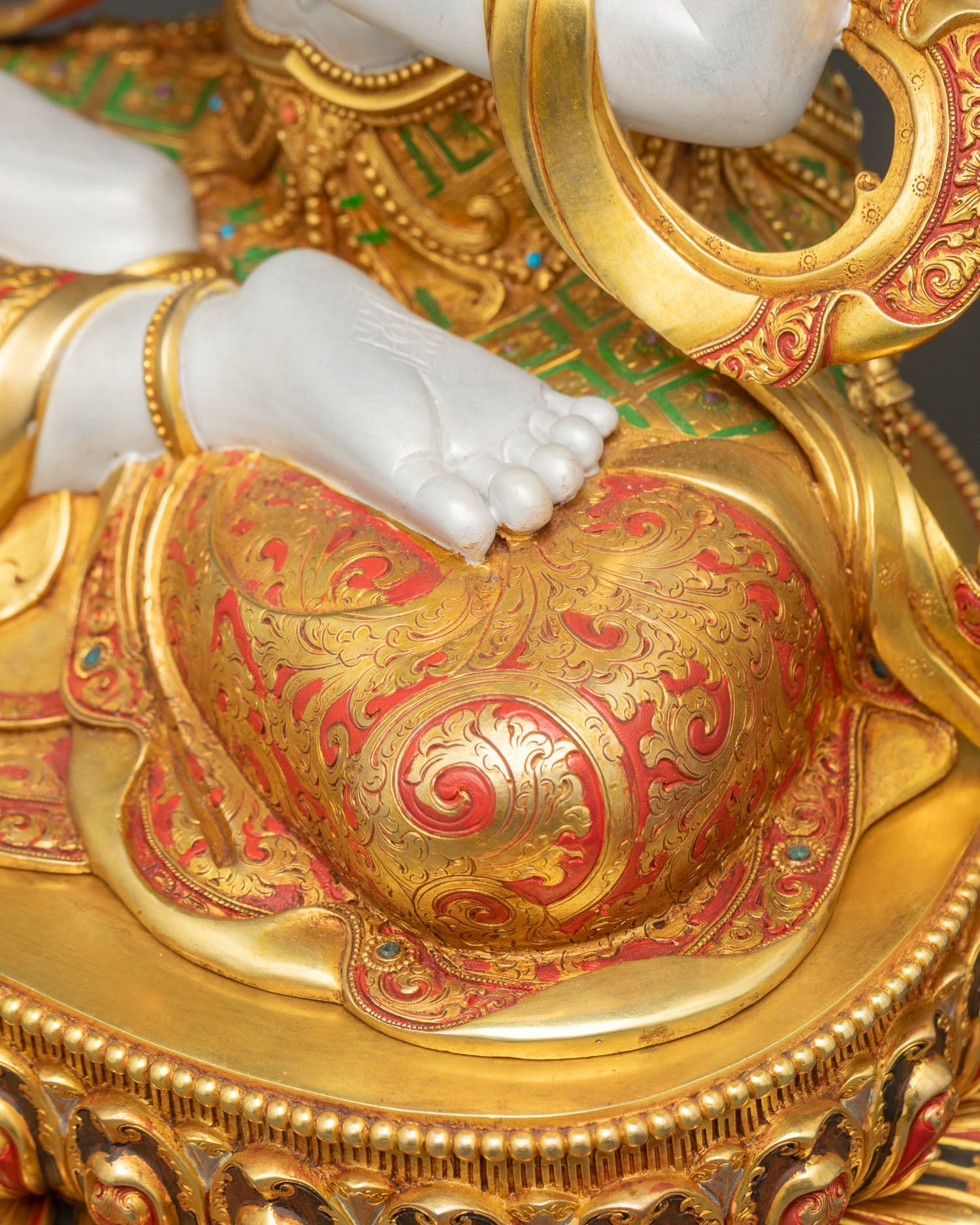 Chenrezig Avalokiteshvara Statue – Handmade in Nepal