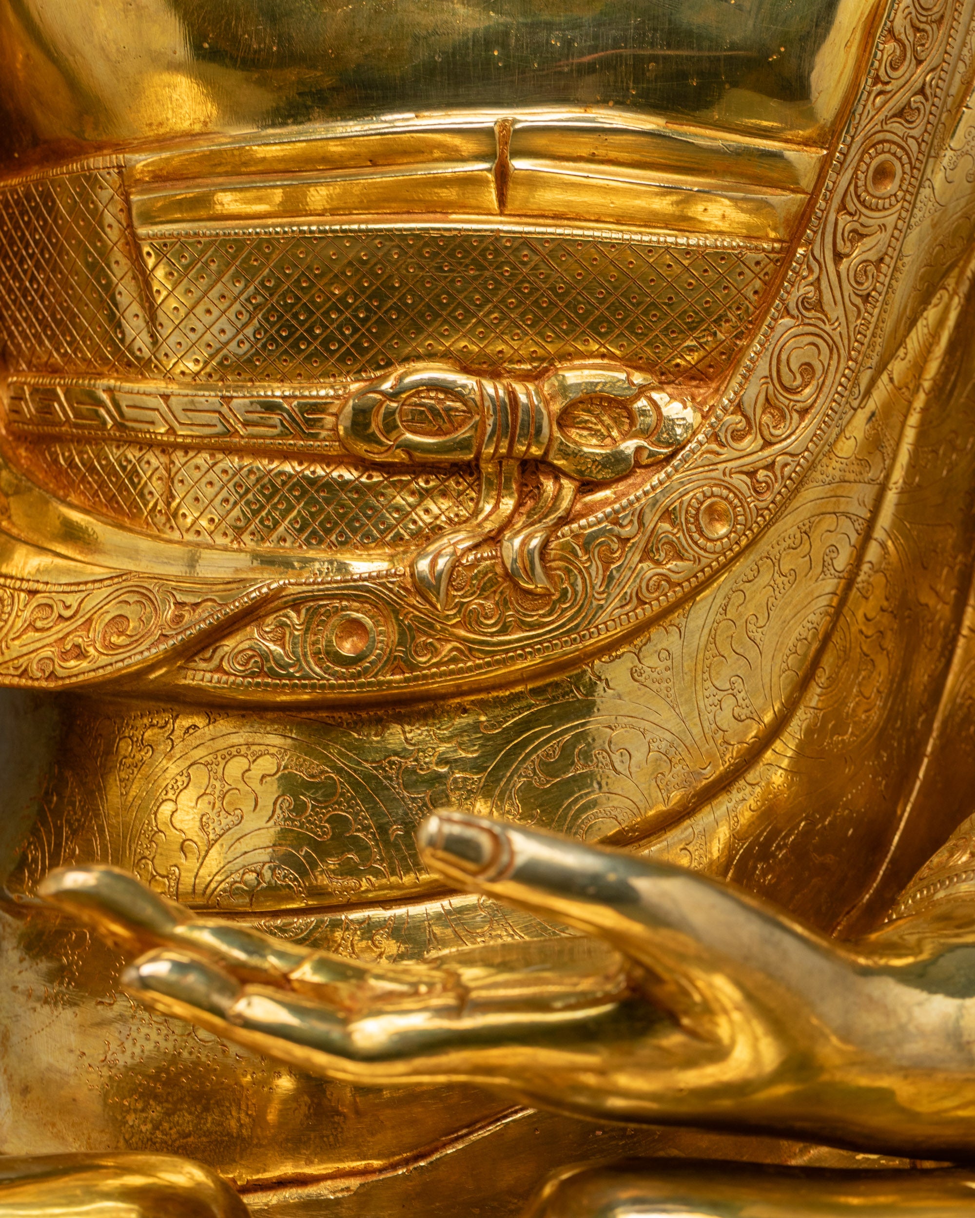 Grand Shakyamuni Buddha Statue | High Quality Buddhist Artwork