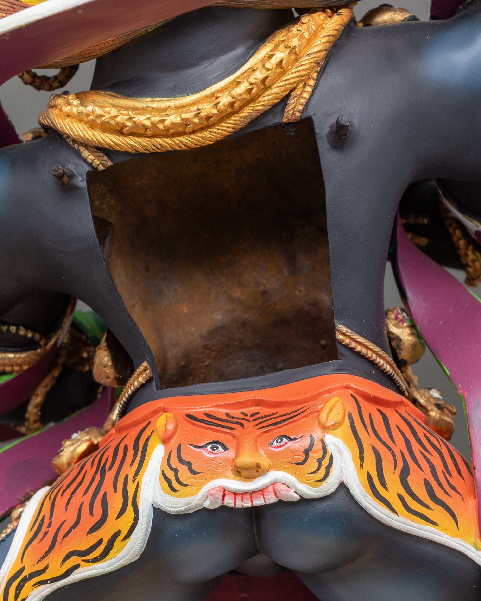 Gonpo Chagdrugpa Statue | Spiritual Guardian for Home and Altar