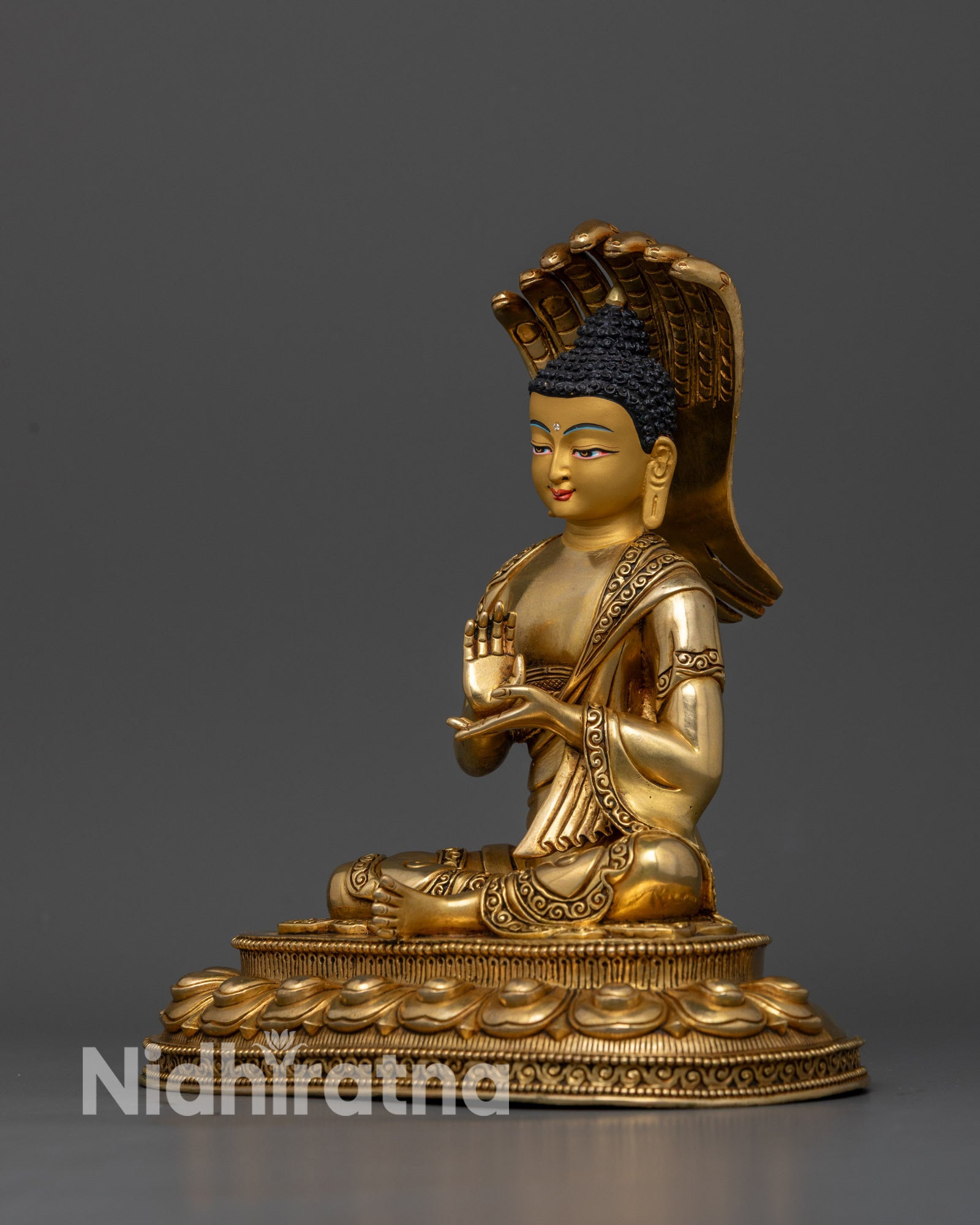 Nagarjuna: Master of Emptiness and Wisdom in Mahayana Buddhism