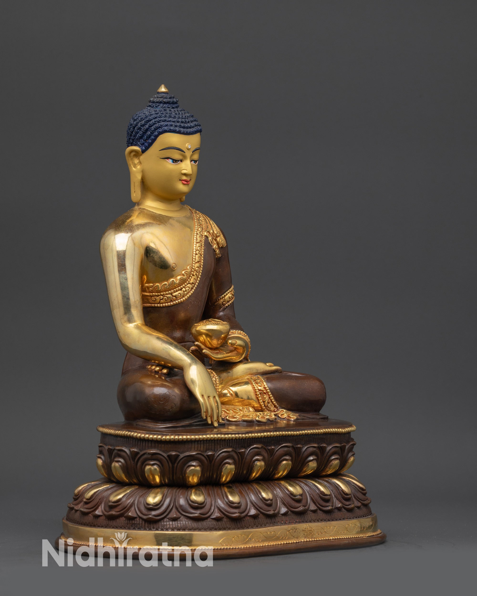 Buddha Shakyamuni Statue