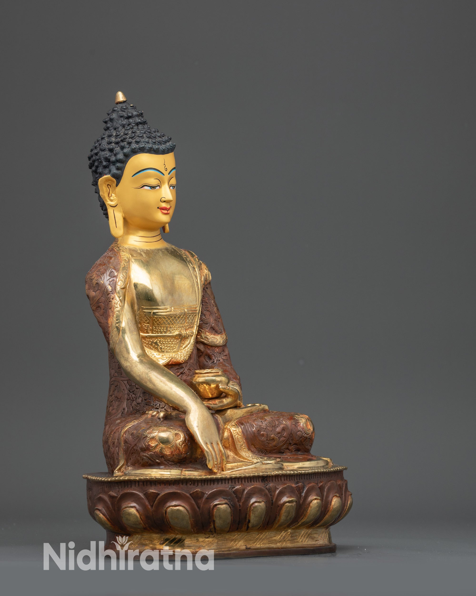 Buddha Shakyamuni Statue