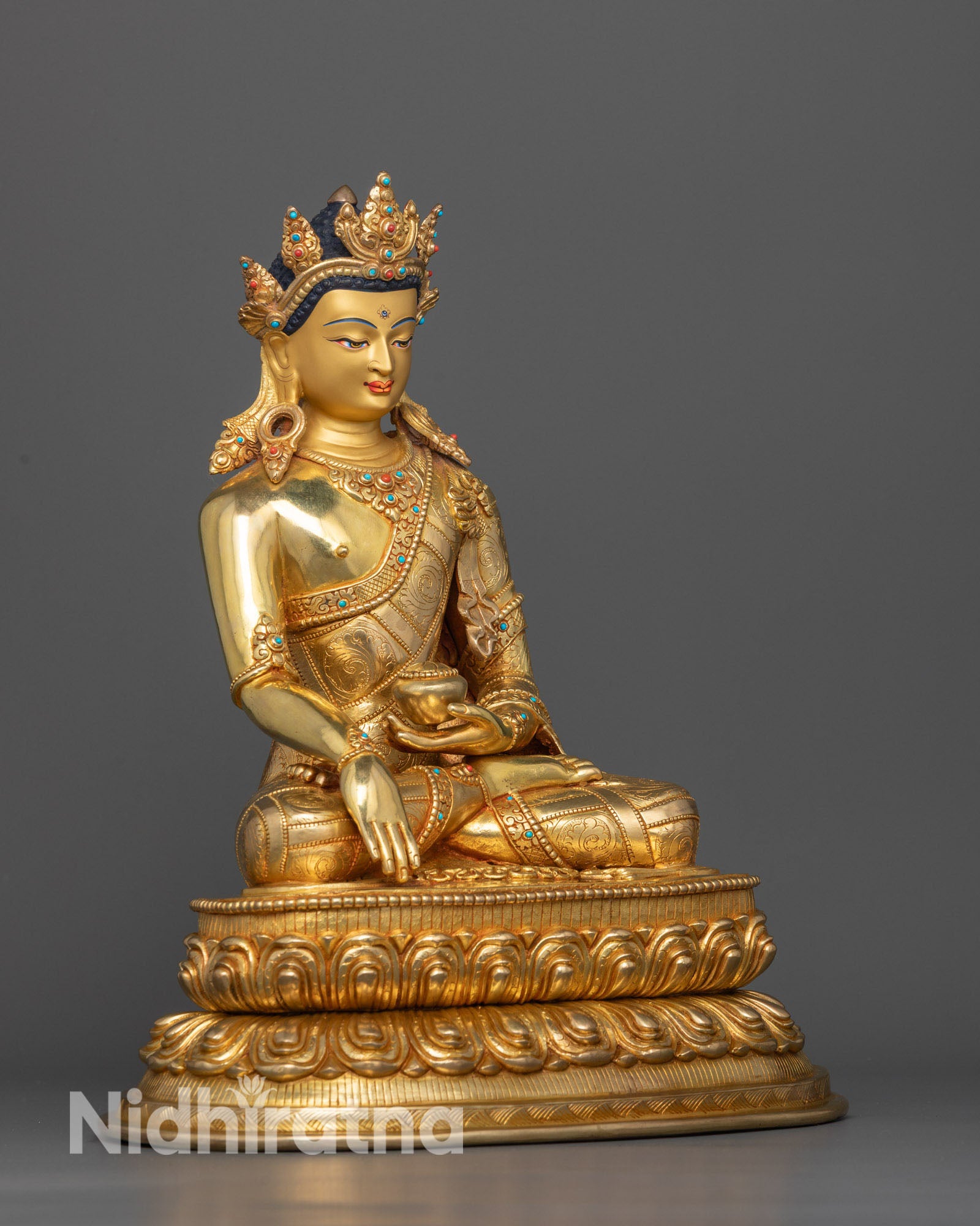 The Crowned Buddha: Symbolism and Spiritual Majesty