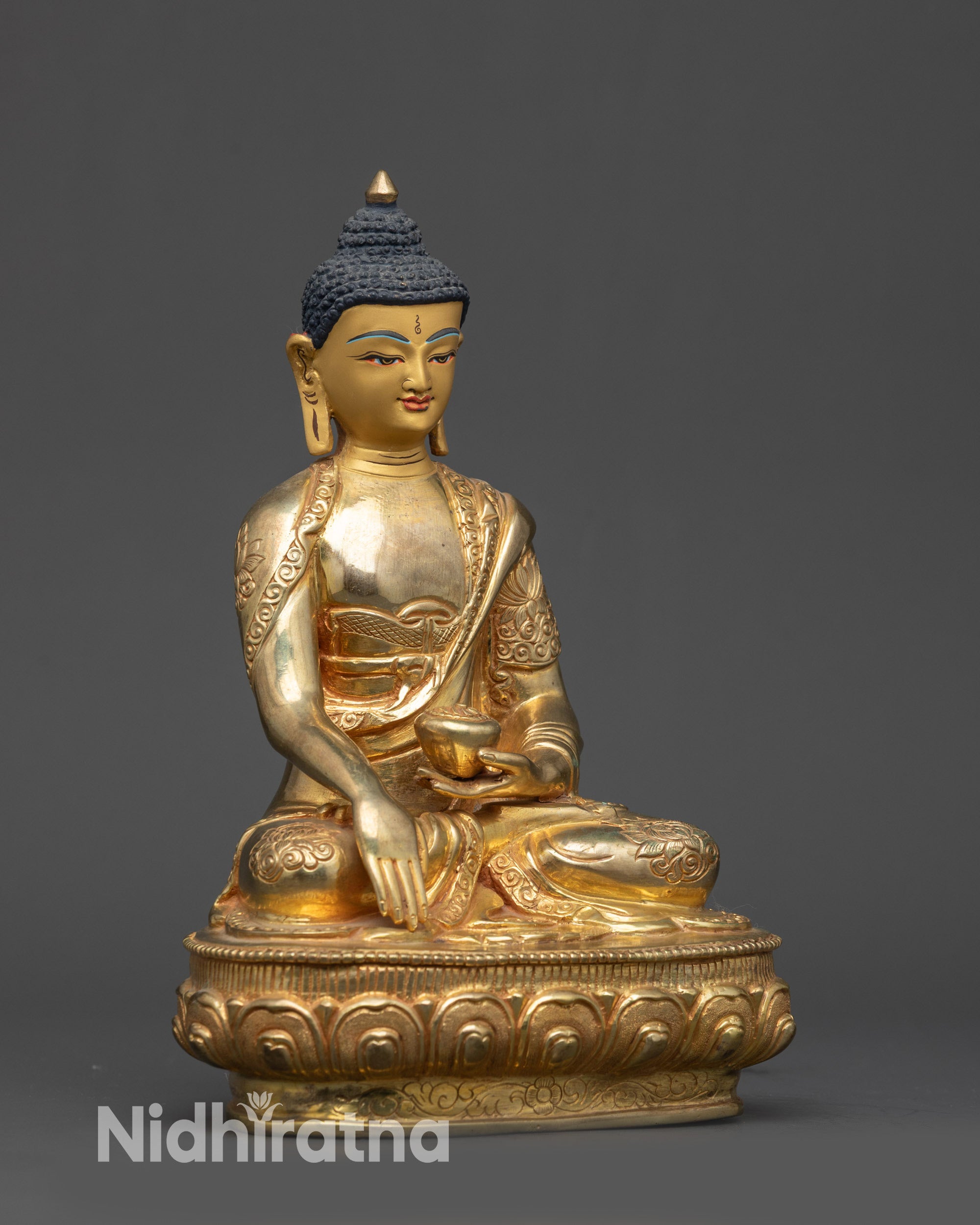Buddha Shakyamuni Statue