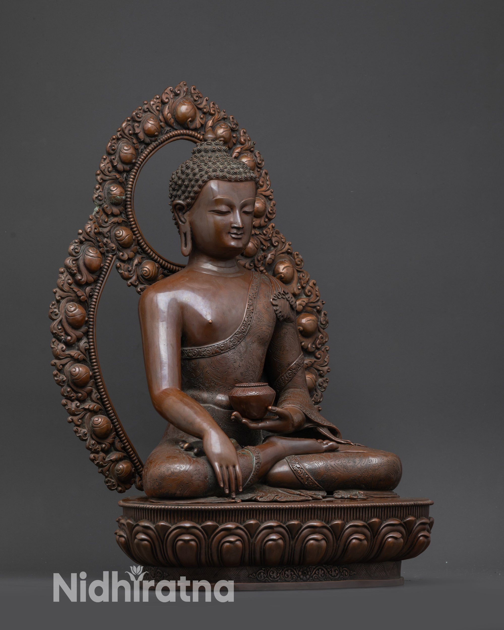 Buddha Shakyamuni Statue