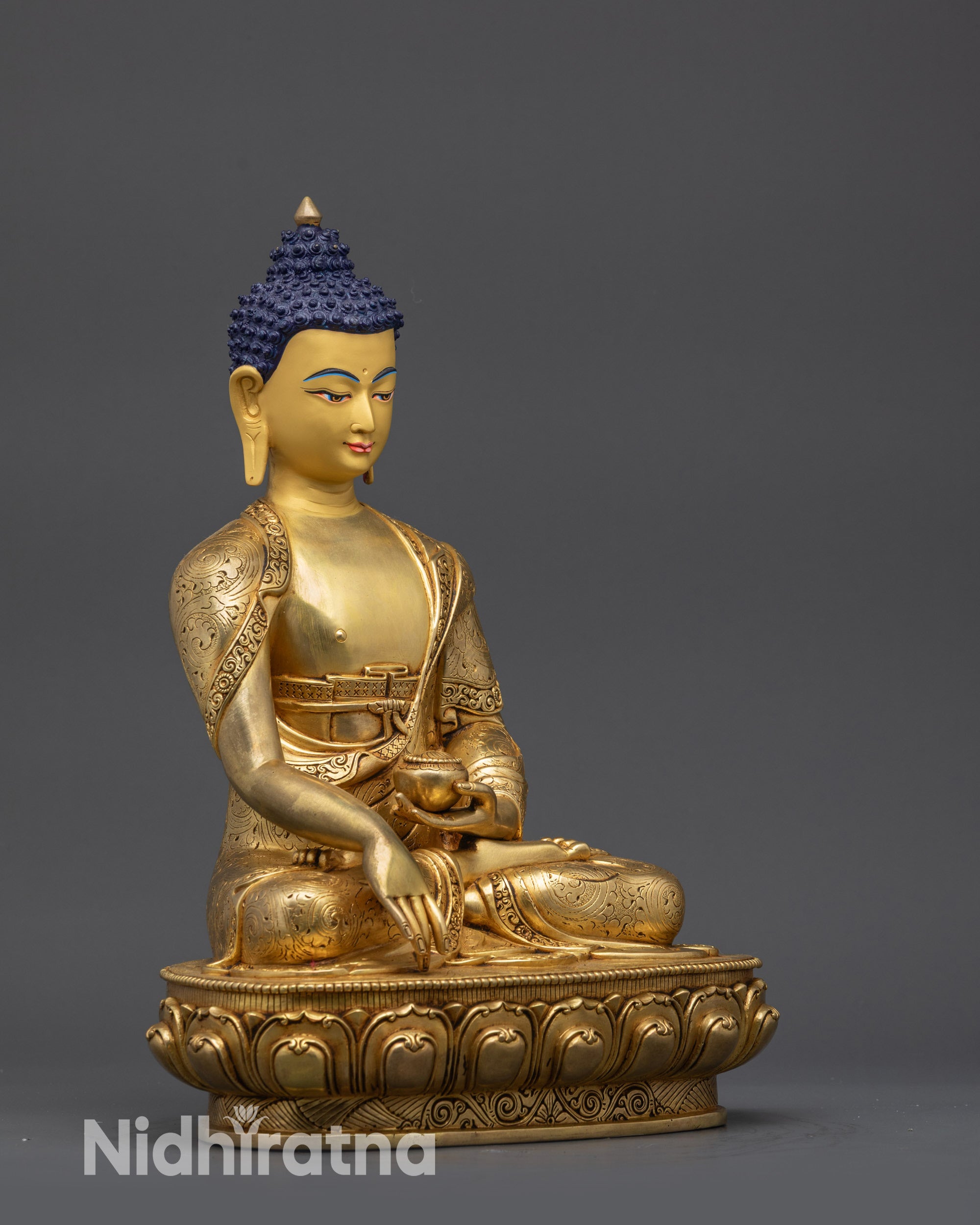Sacred Buddha Shakyamuni Sculpture | Handmade Enlightened Statue