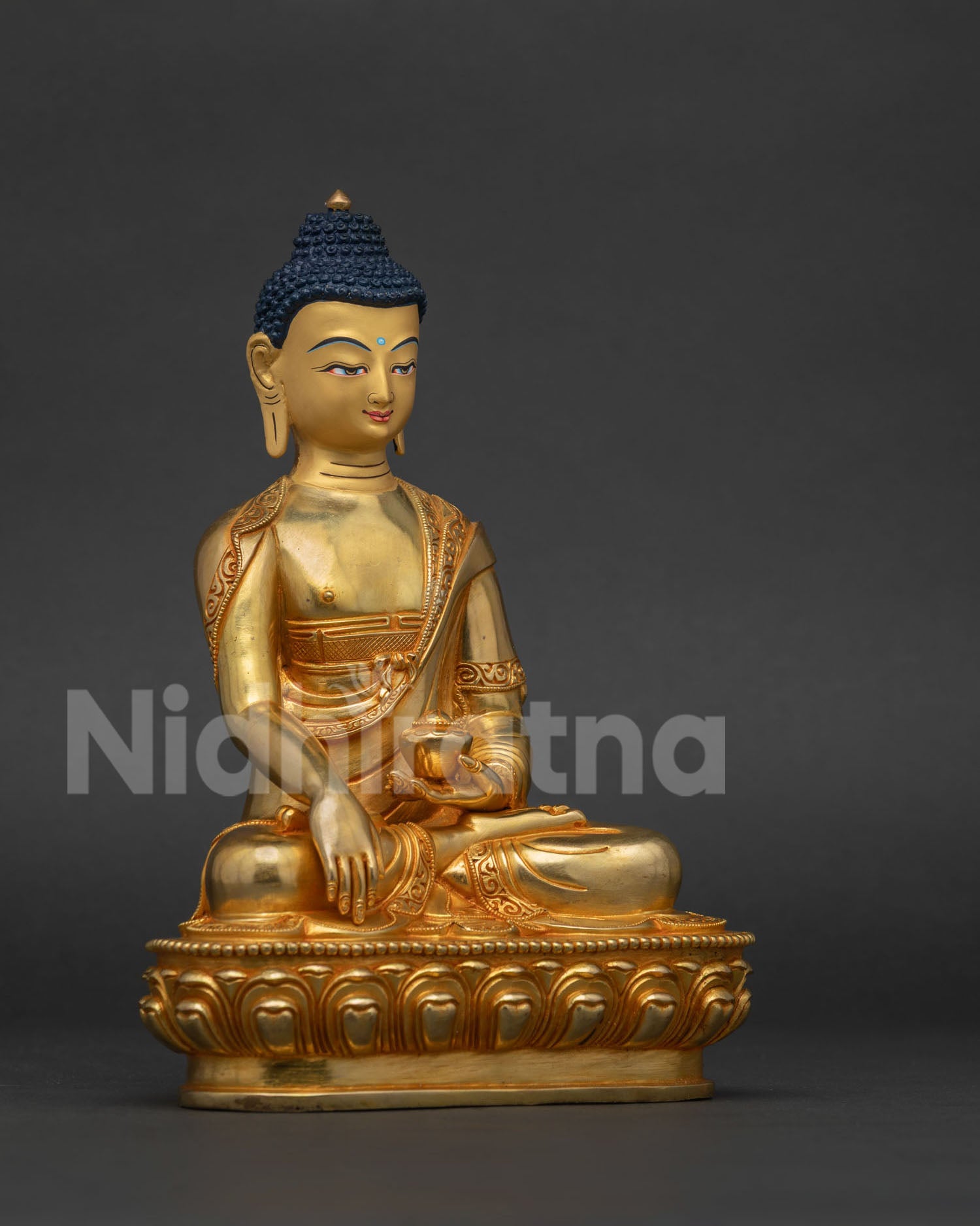 Buddha Shakyamuni Statue