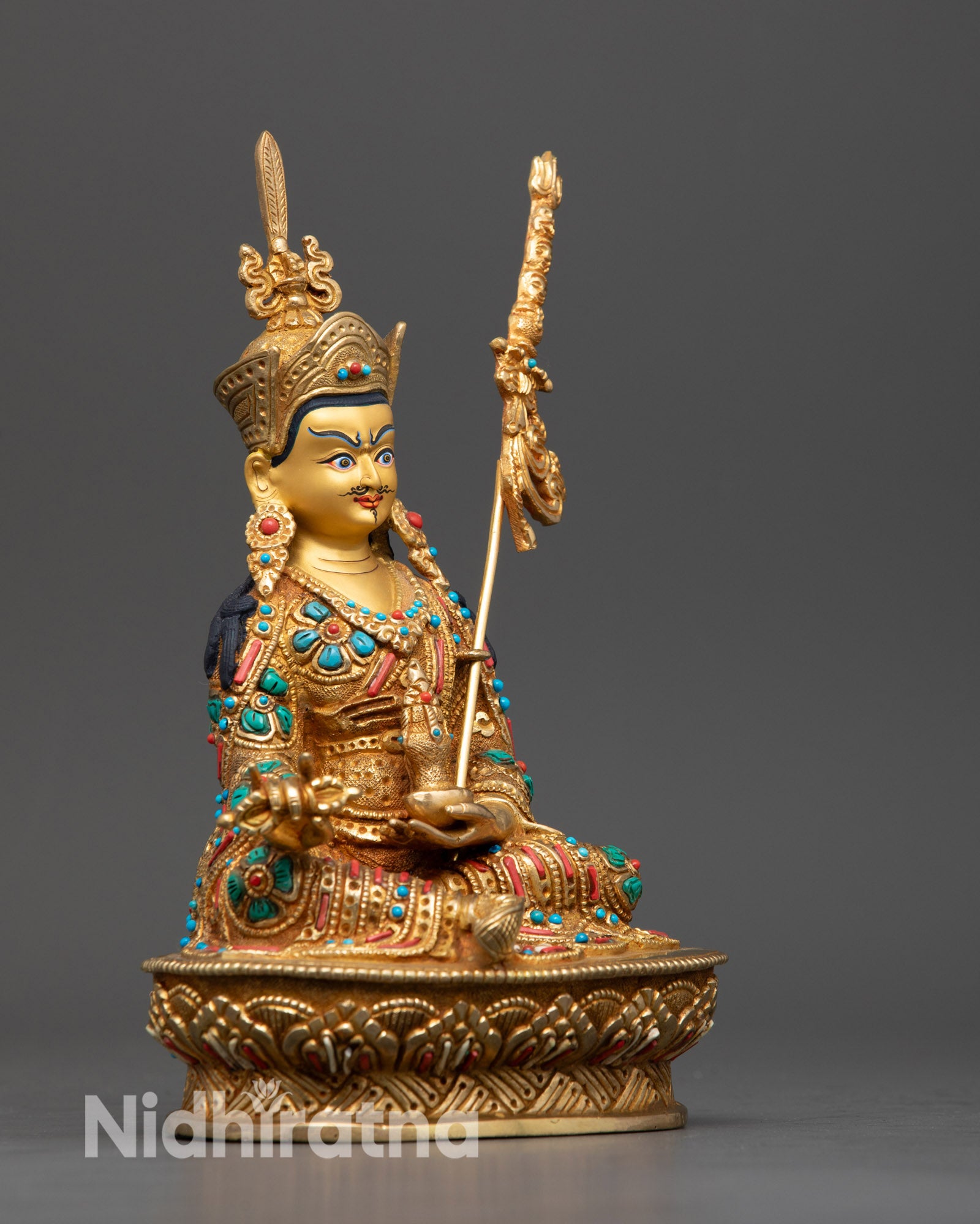 Discover the Wisdom of Guru Rinpoche: Spiritual Teachings and Life Lessons