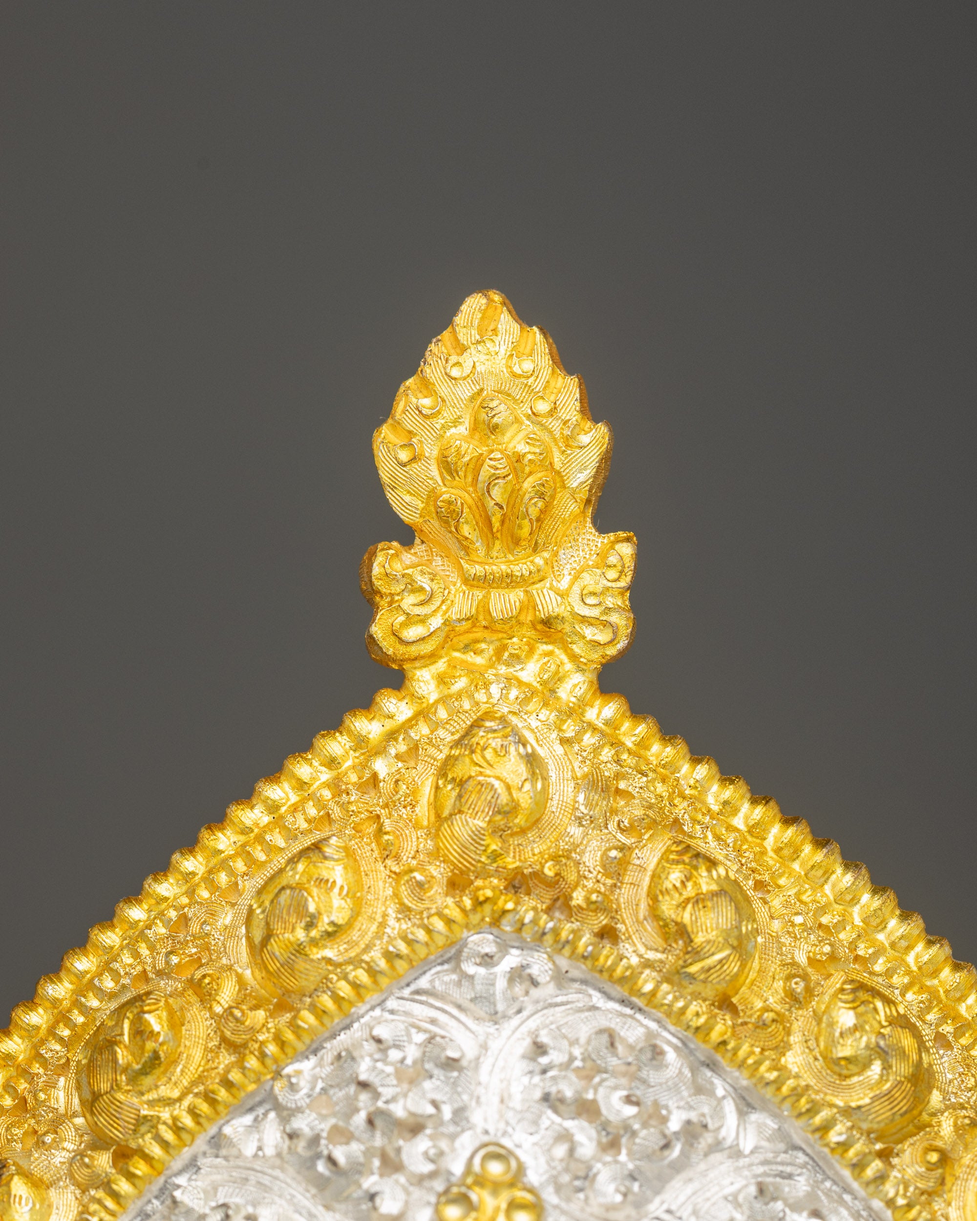 Buddhist Astamangala Ritual Set for Mindfulness