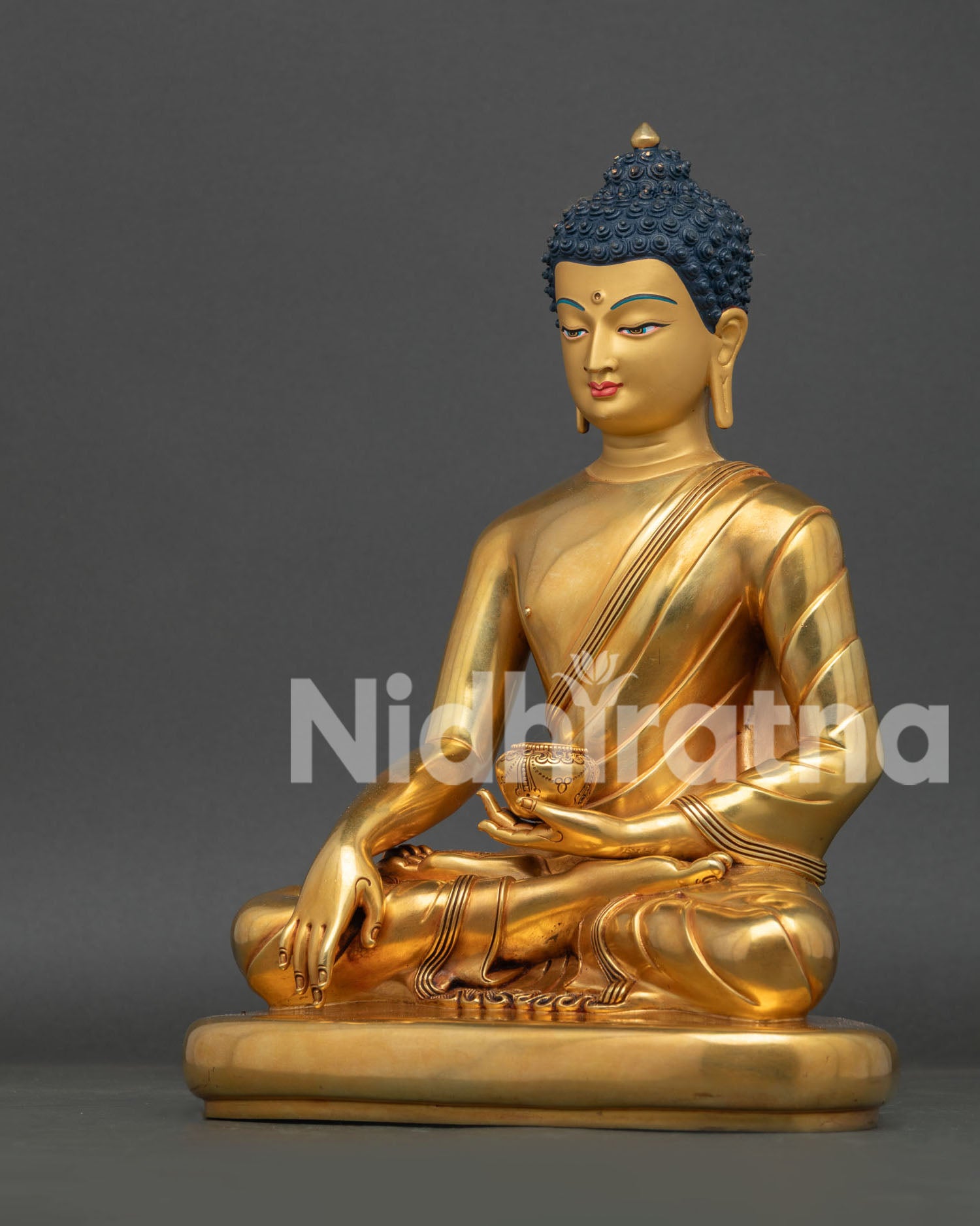 Buddha Shakyamuni Statue