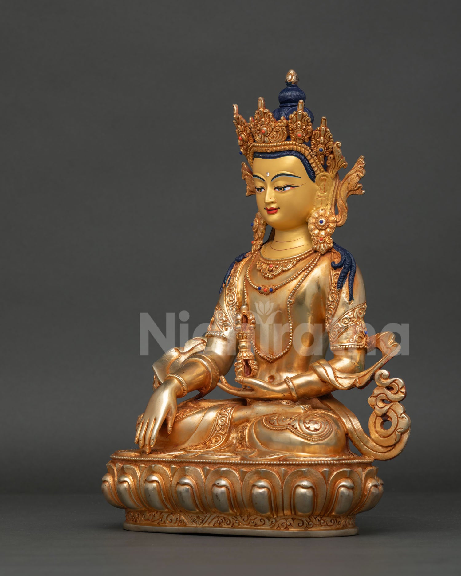 Mitrugpa Statue