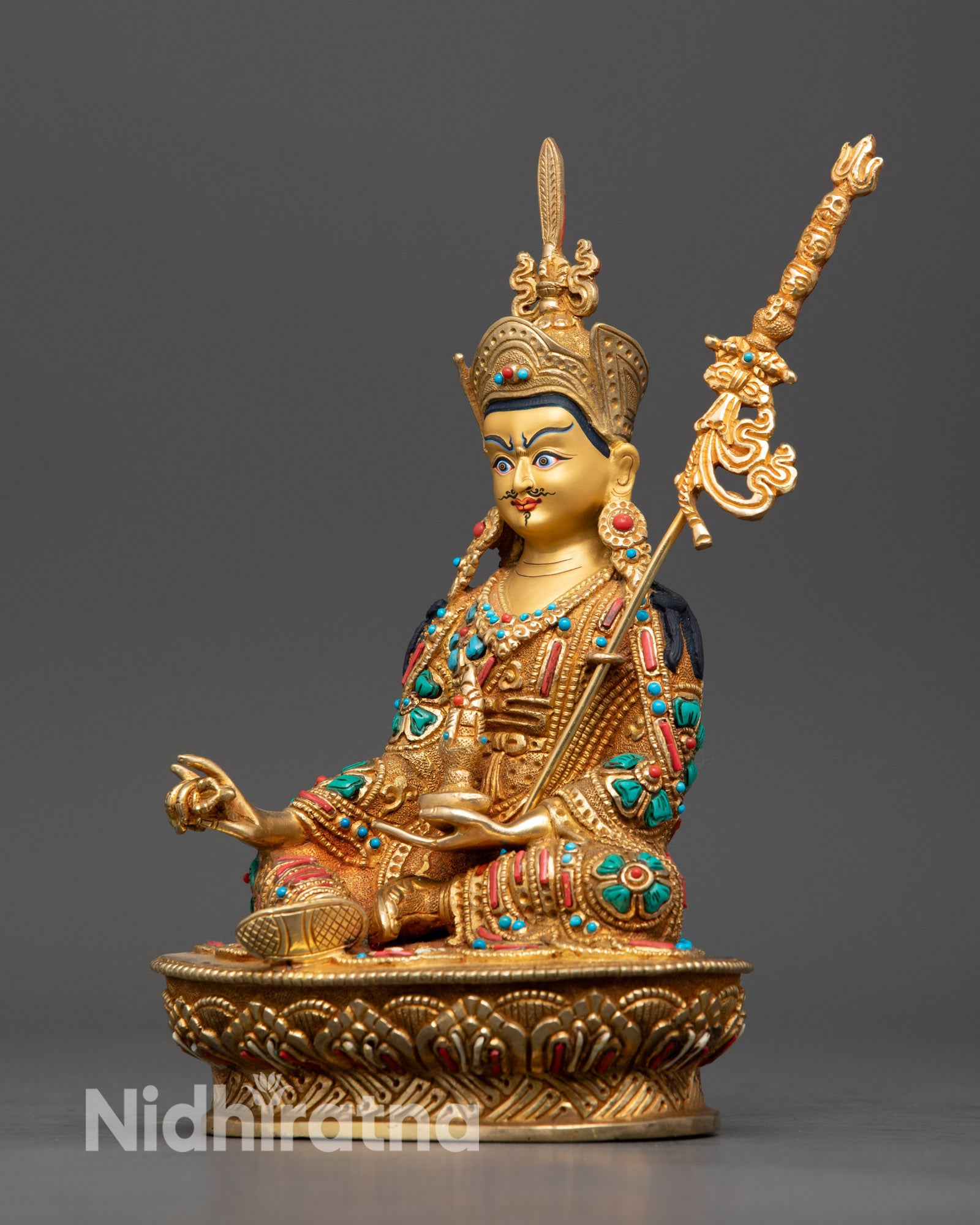 Discover the Wisdom of Guru Rinpoche: Spiritual Teachings and Life Lessons