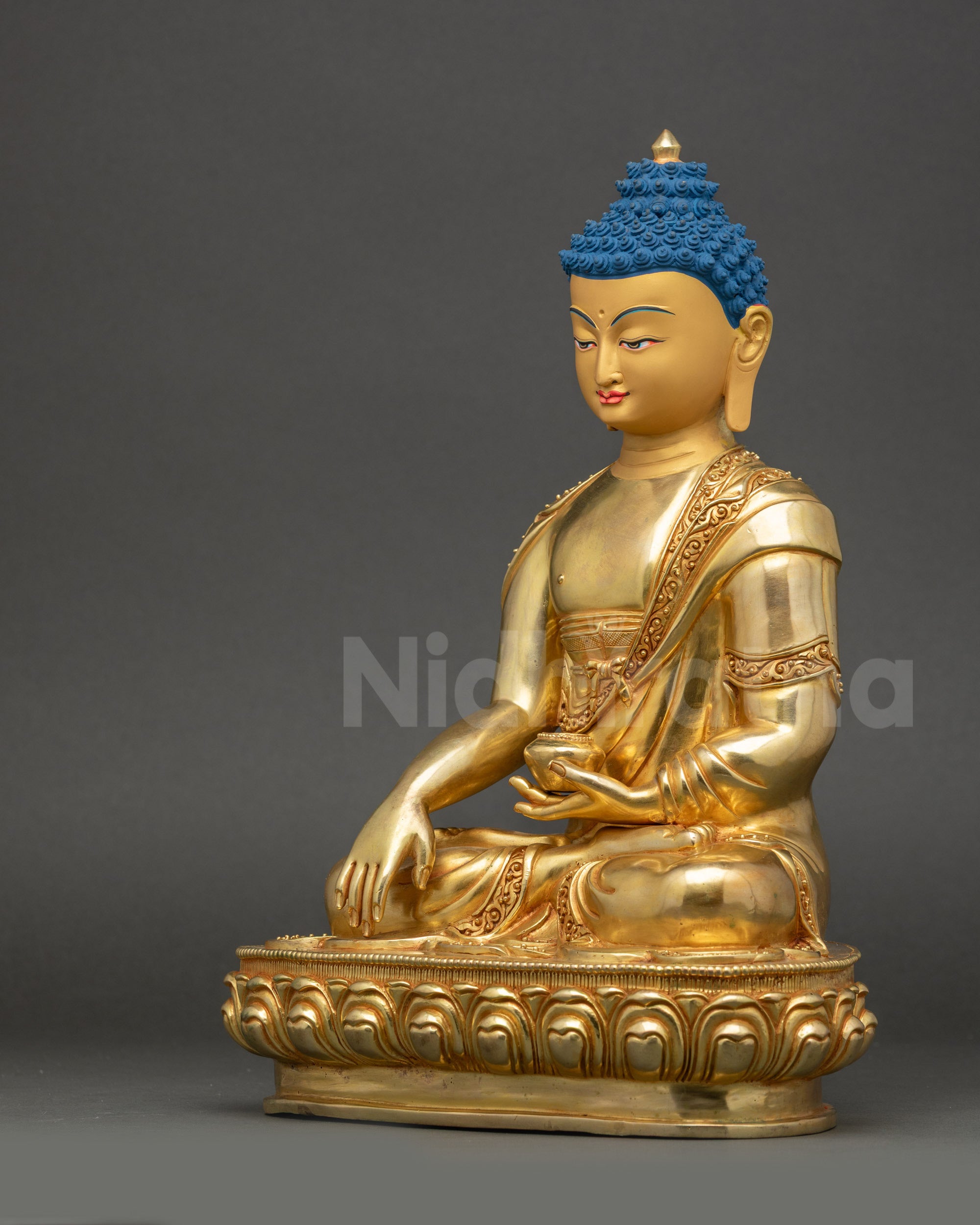Buddha Shakyamuni Statue