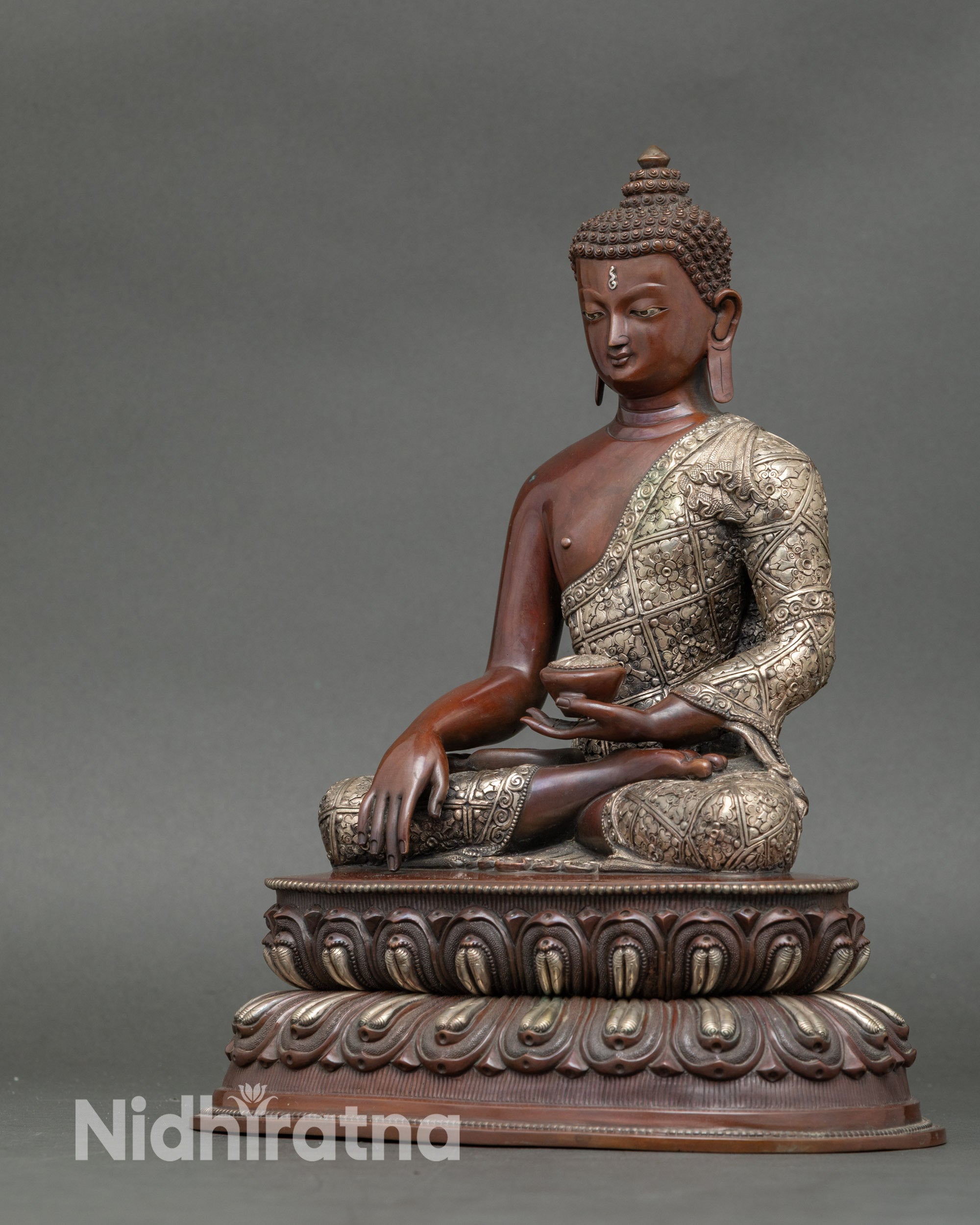 Siddhartha Buddha Statue for Meditation | Handcrafted Nepalese Art